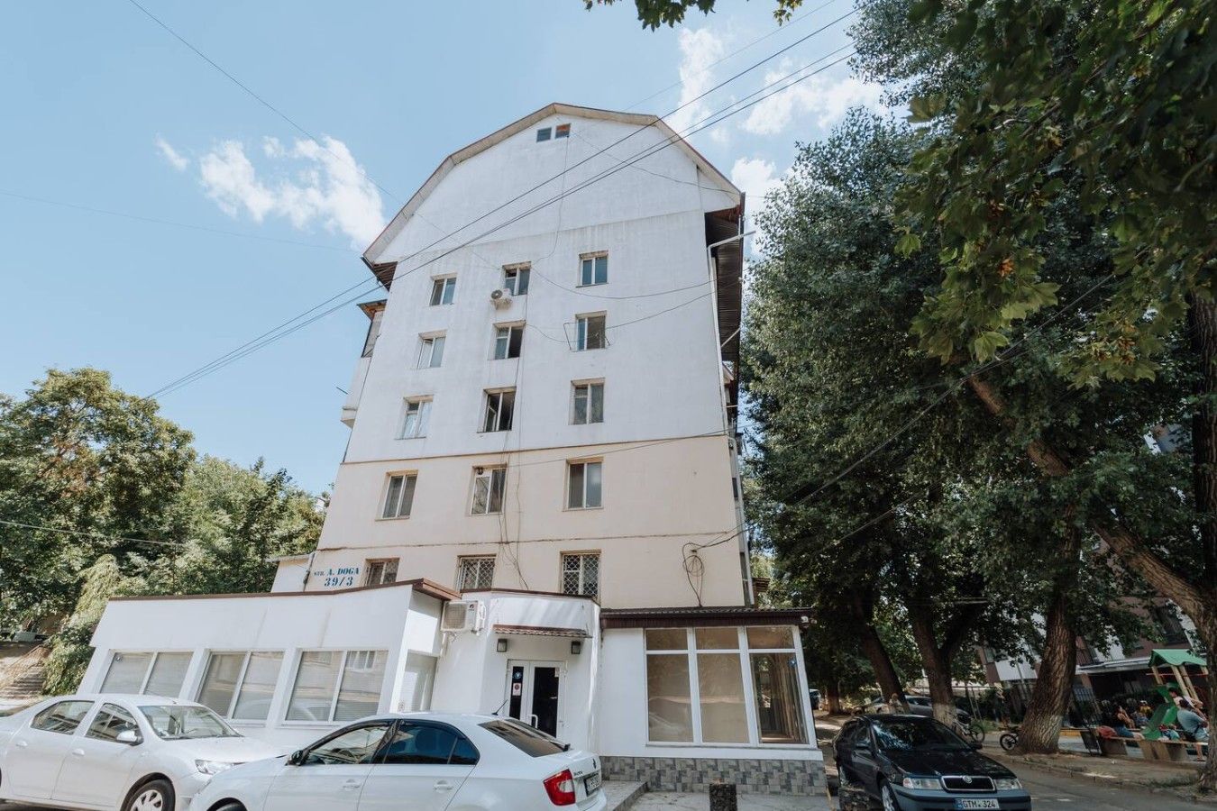Riscani Quiet 1BR • Balcony • Pet Friendly