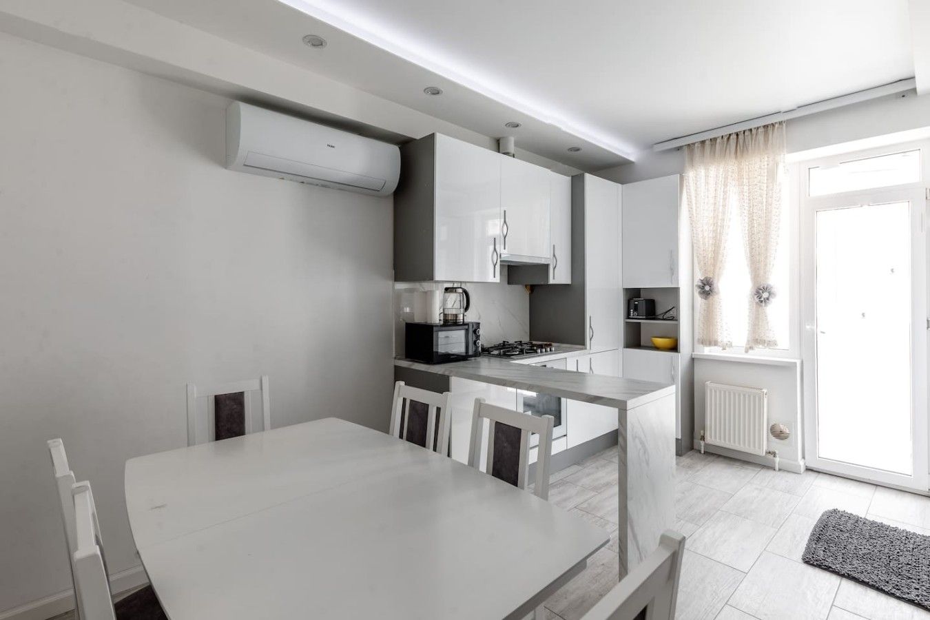 Spacious 2BR | 9th Floor View | Bright & Modern