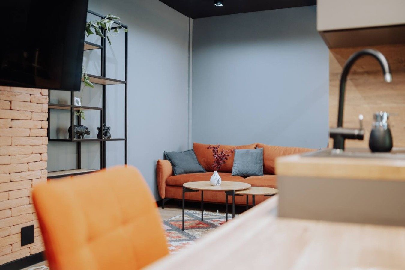 Cozy Central Rîșcani Apt | WiFi & Self Check-in