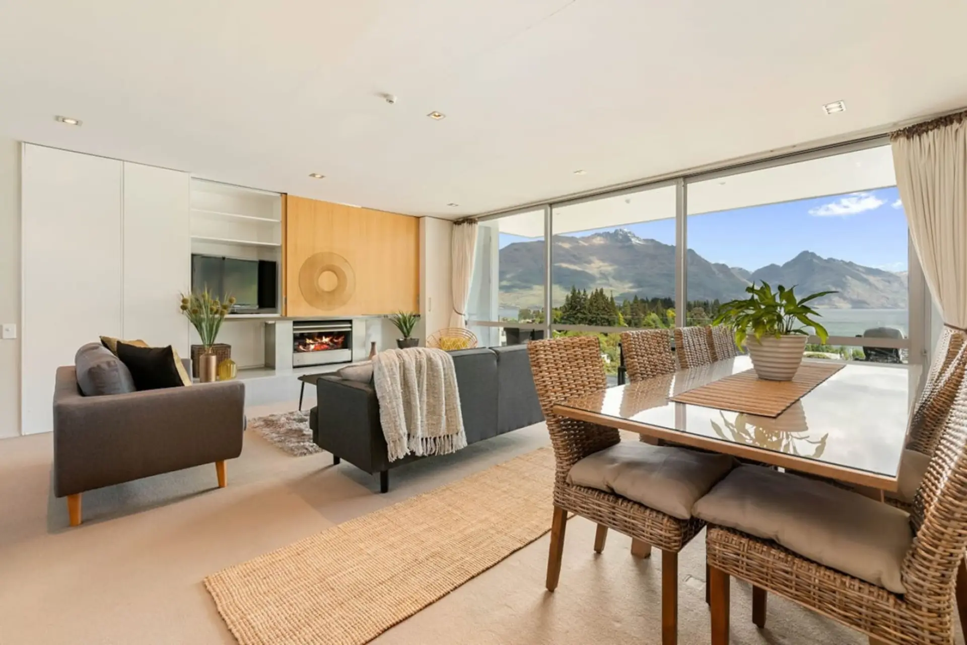 Open plan dining and living area