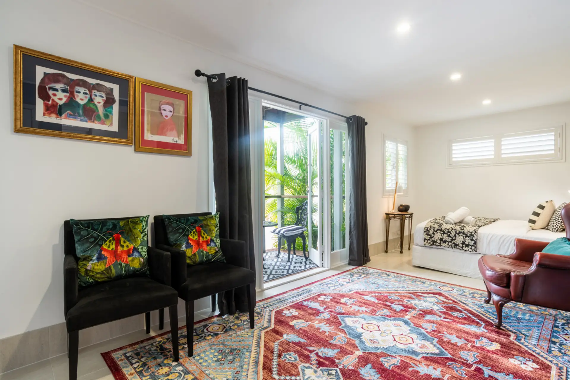 "Lovely spot for a stay in Brisbane, ideally located near iconic Paddington shops, coffee, restaurants, and a stones throw to Suncorp stadium. Comfy bed. Would recommend" Andrew.