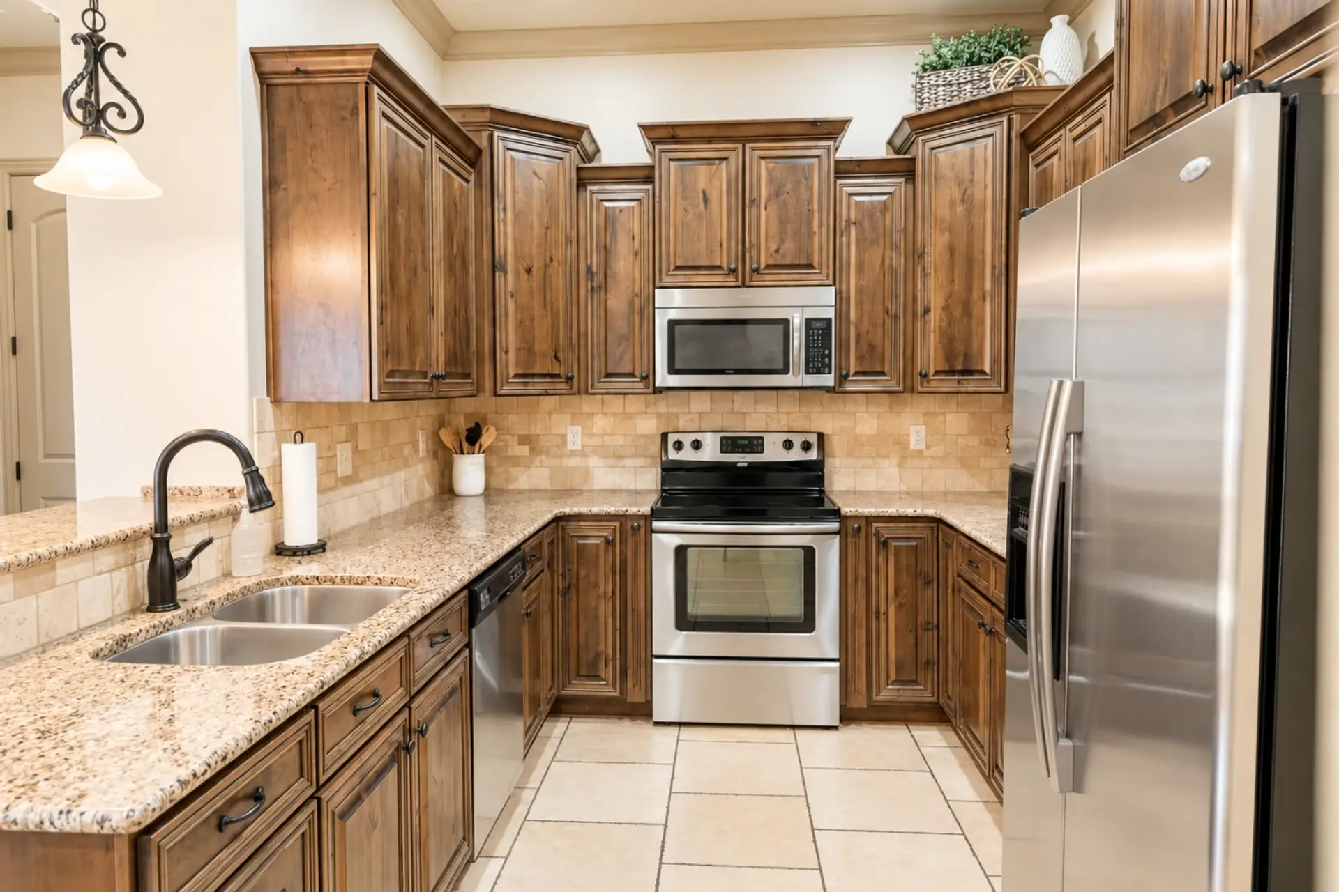 Fully Stocked Kitchen
