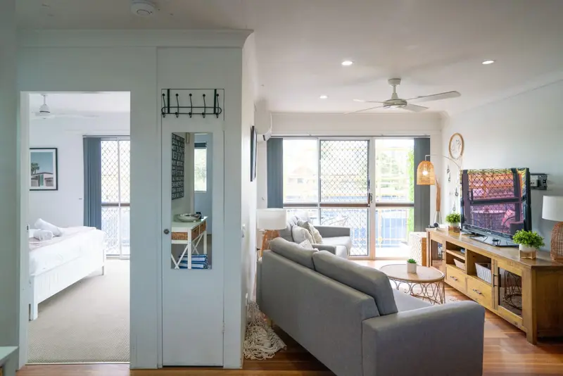 The Marine In Palm Beach - Central 2B Apartment ,  holiday rental in Palm Beach