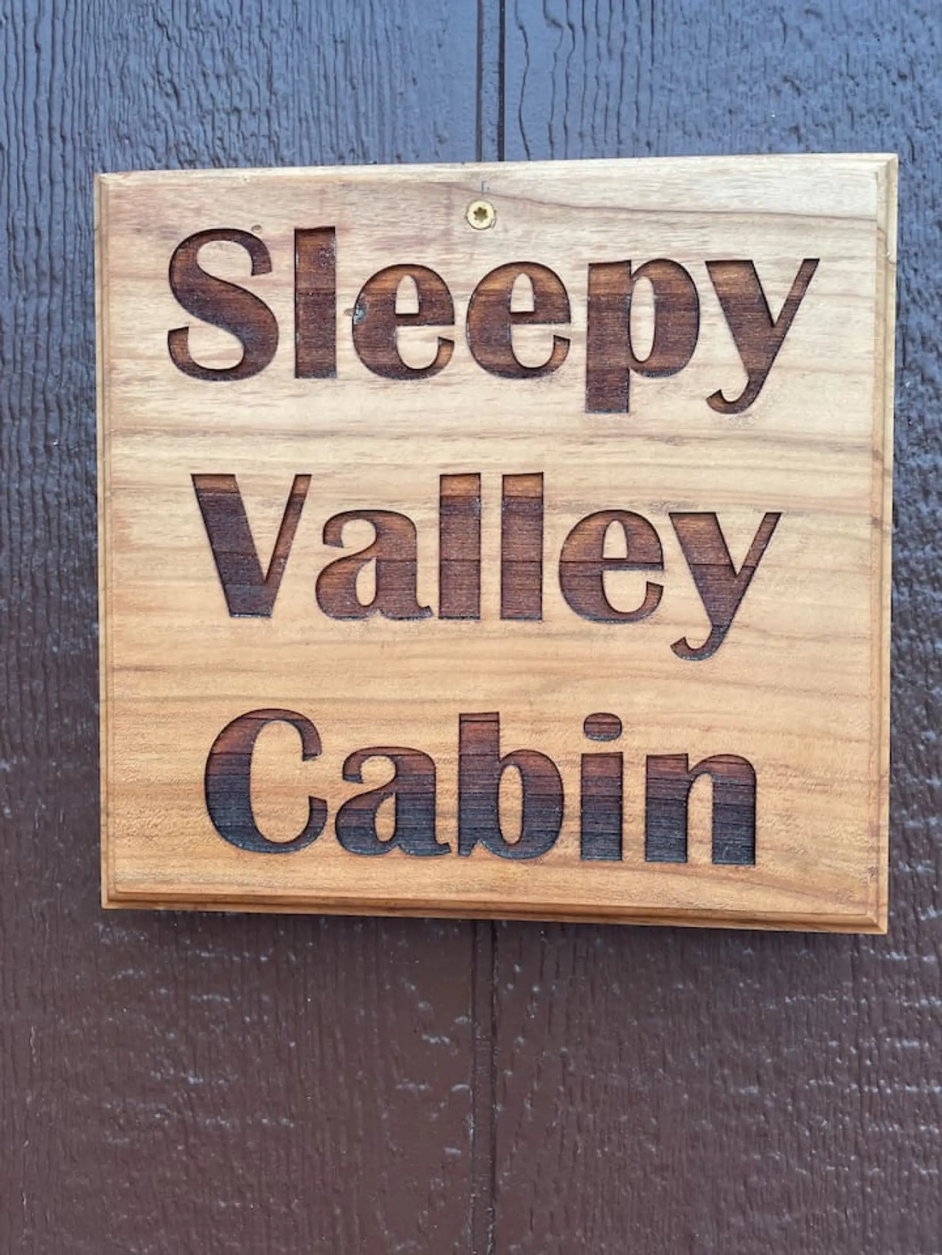 Welcome to Sleepy Valley Cabin—where the good days begin.