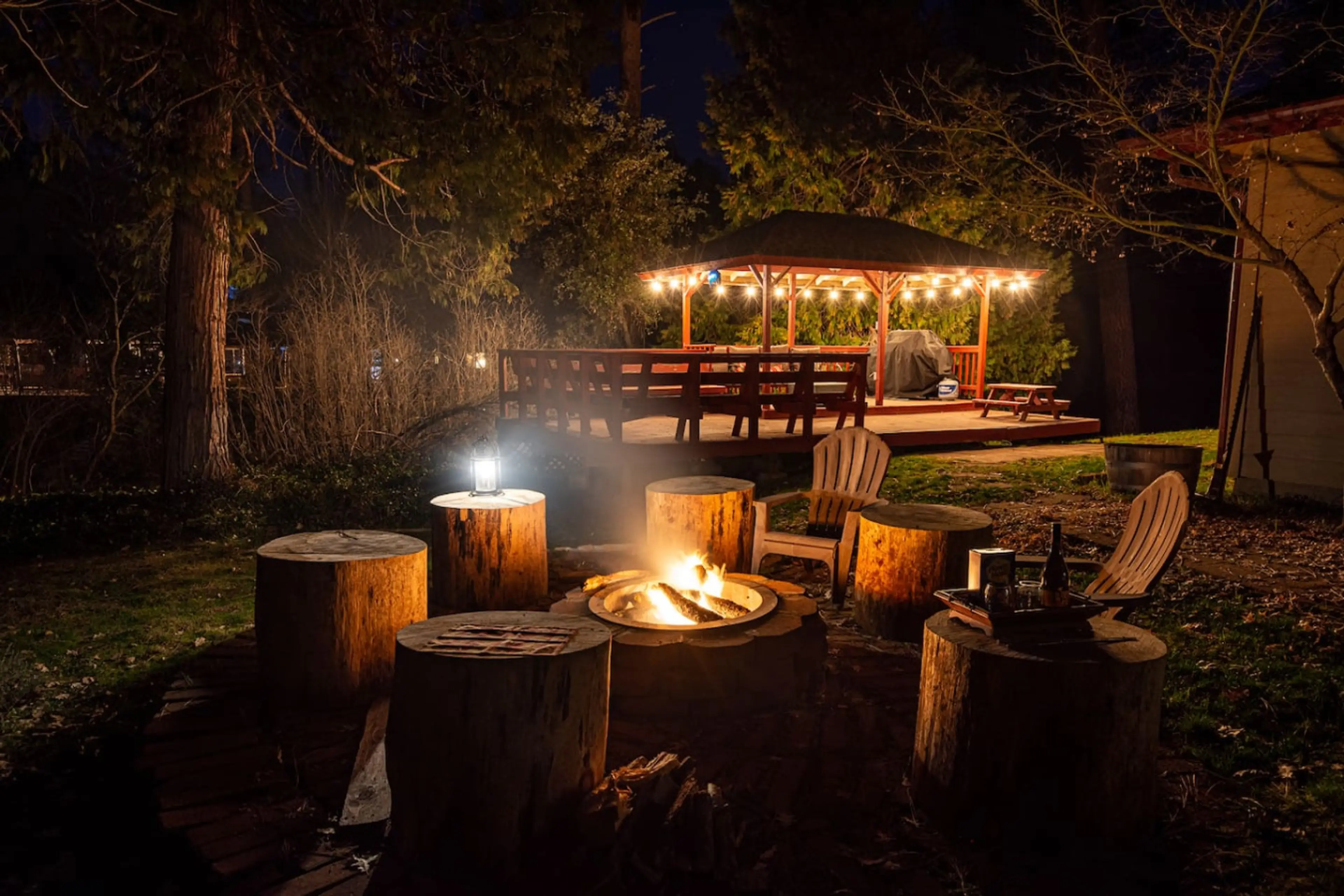 The Creekside Forest Cabin: Game Room, Hot Tub, EV