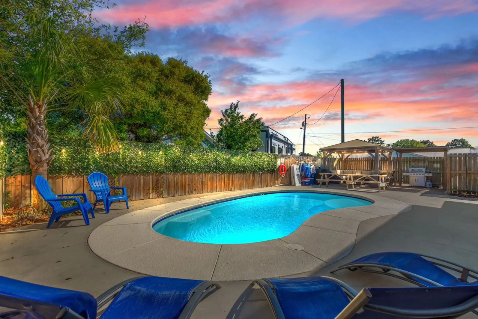 Enjoy private pool fun all year round! For added comfort, the pool can be heated for $50/day plus taxes through your guest portal after booking. A 24-hour notice ensures it’s ready for your perfect swim.