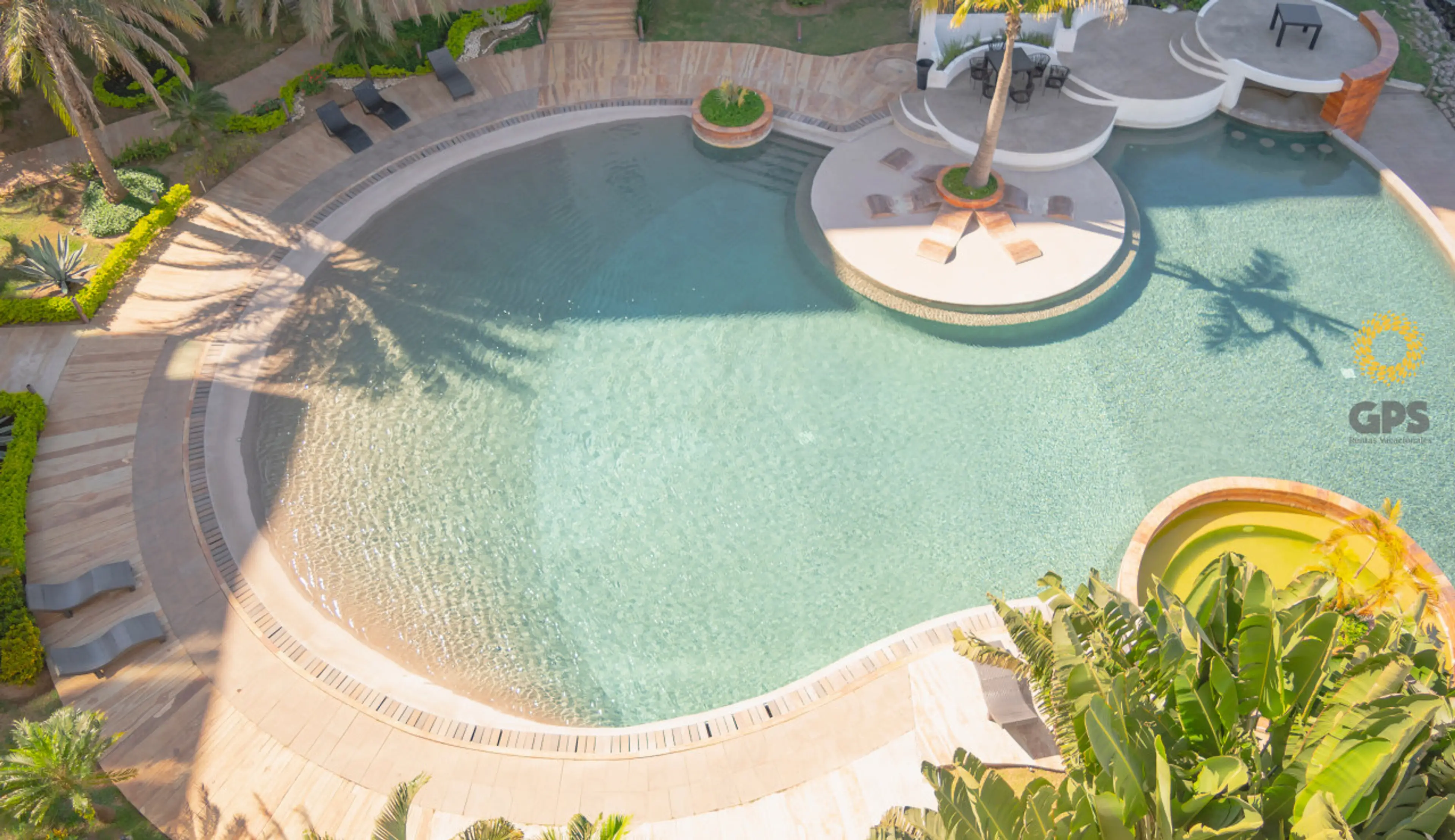 Vista general de la piscina