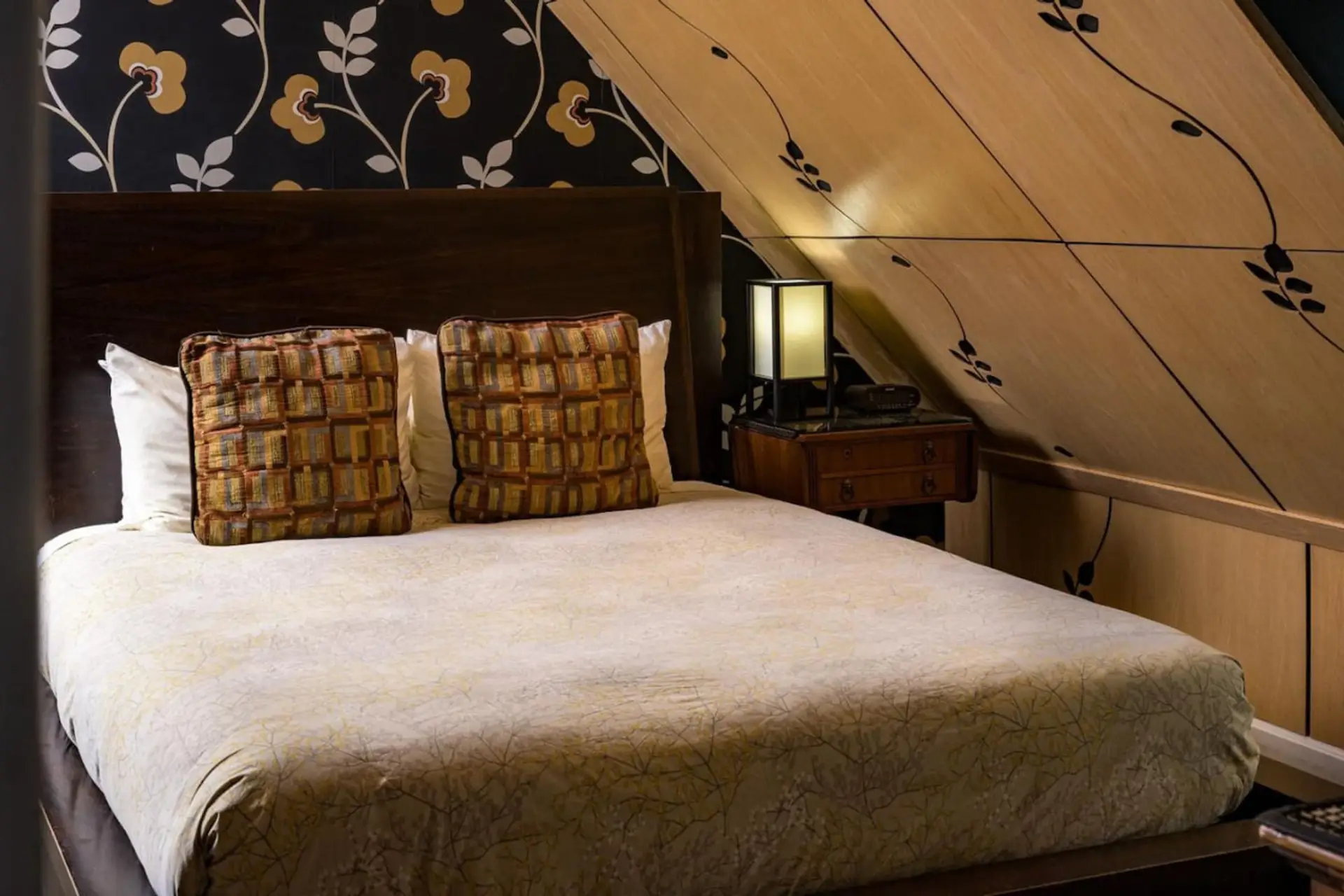 Queen Size Bed