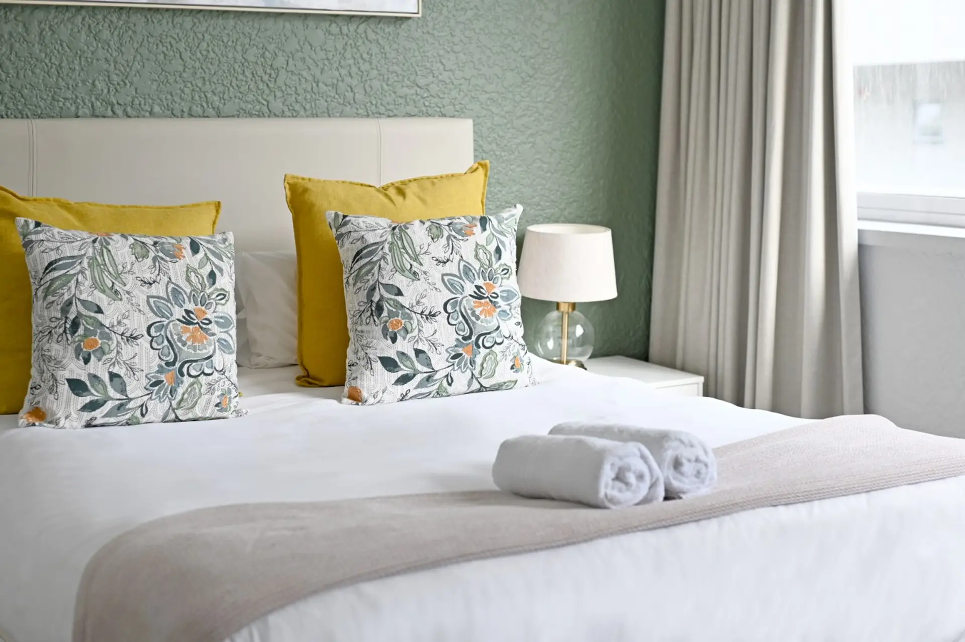 Spacious Bright bedroom