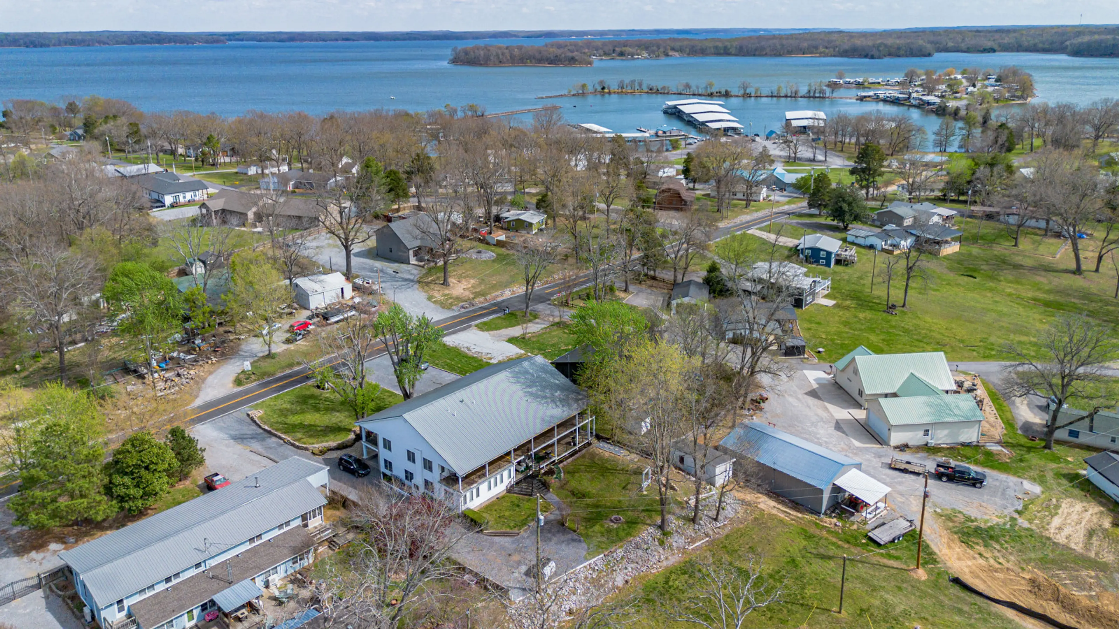 Steps away from the Marina, Restaurant, and Boat Launch!