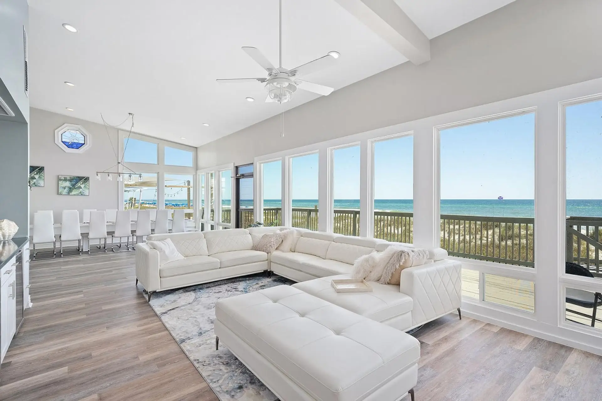 Spacious Gulf Front Living Area