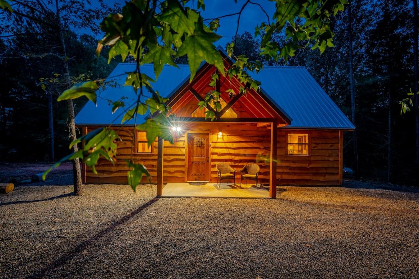 Sweet Home Alabama Cabin | Secluded Broken Bow Cabin with Fire Pit & Pets