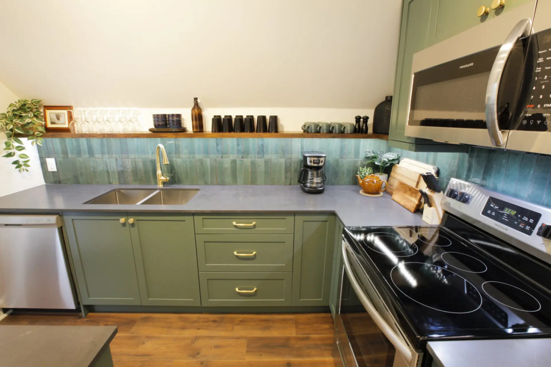 Equipped Kitchen