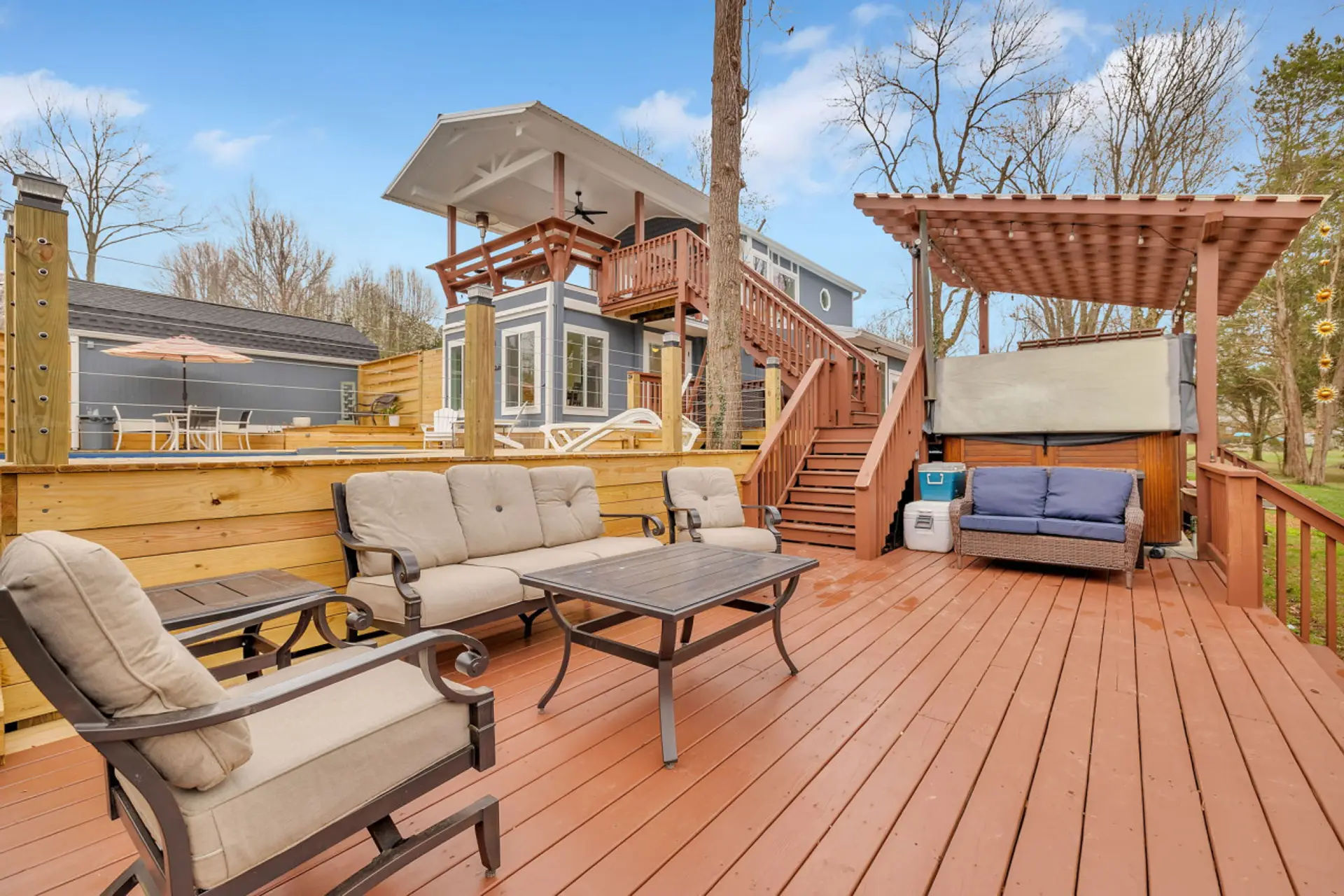 Deck & Hot Tub