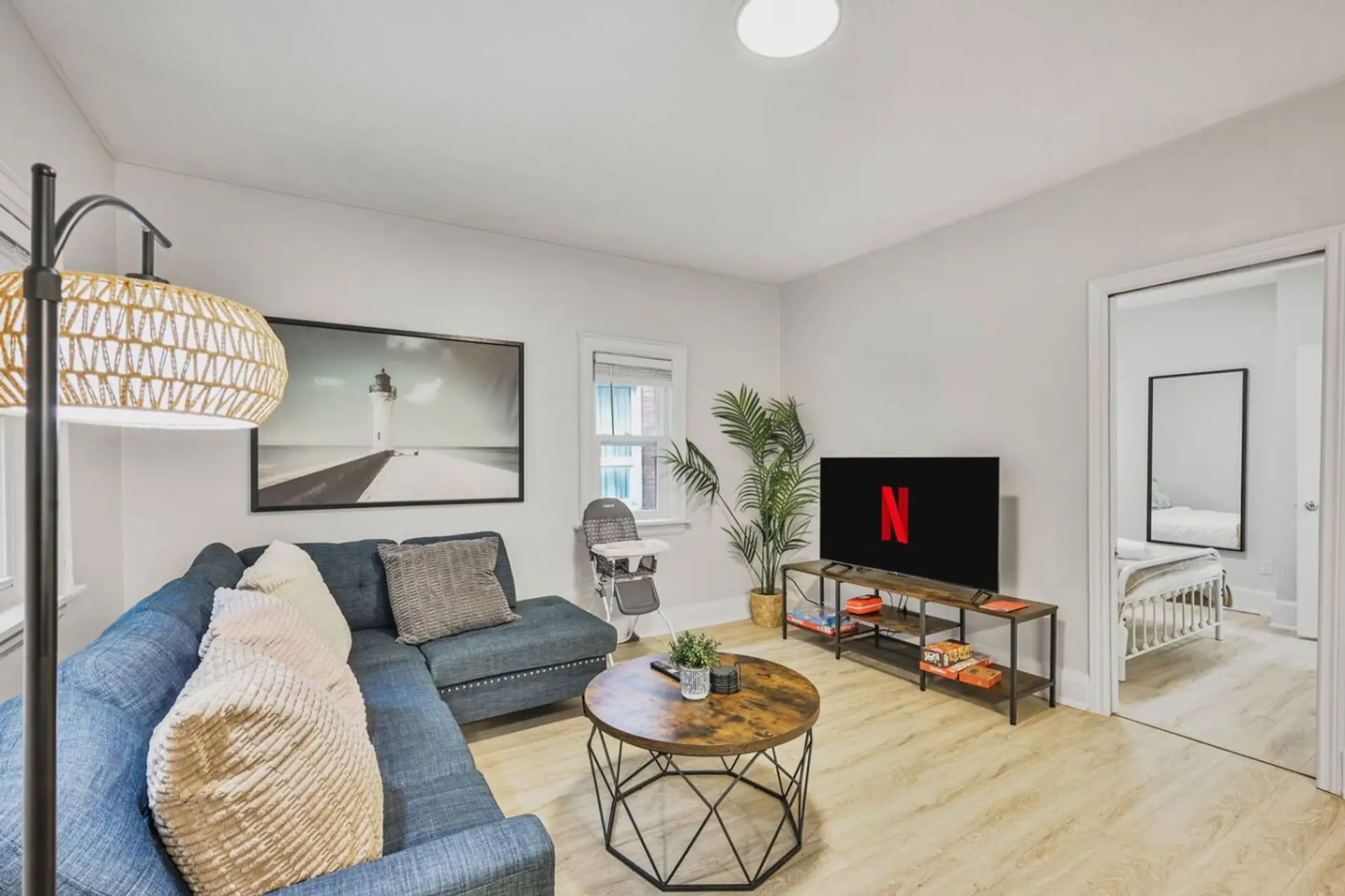 After a day of adventure, come home to this peaceful haven. Sink into the deep, plush sectional and feel your worries melt away. Whether you're planning your next excursion, catching up on your favorite shows on the large TV, or simply enjoying the quiet 