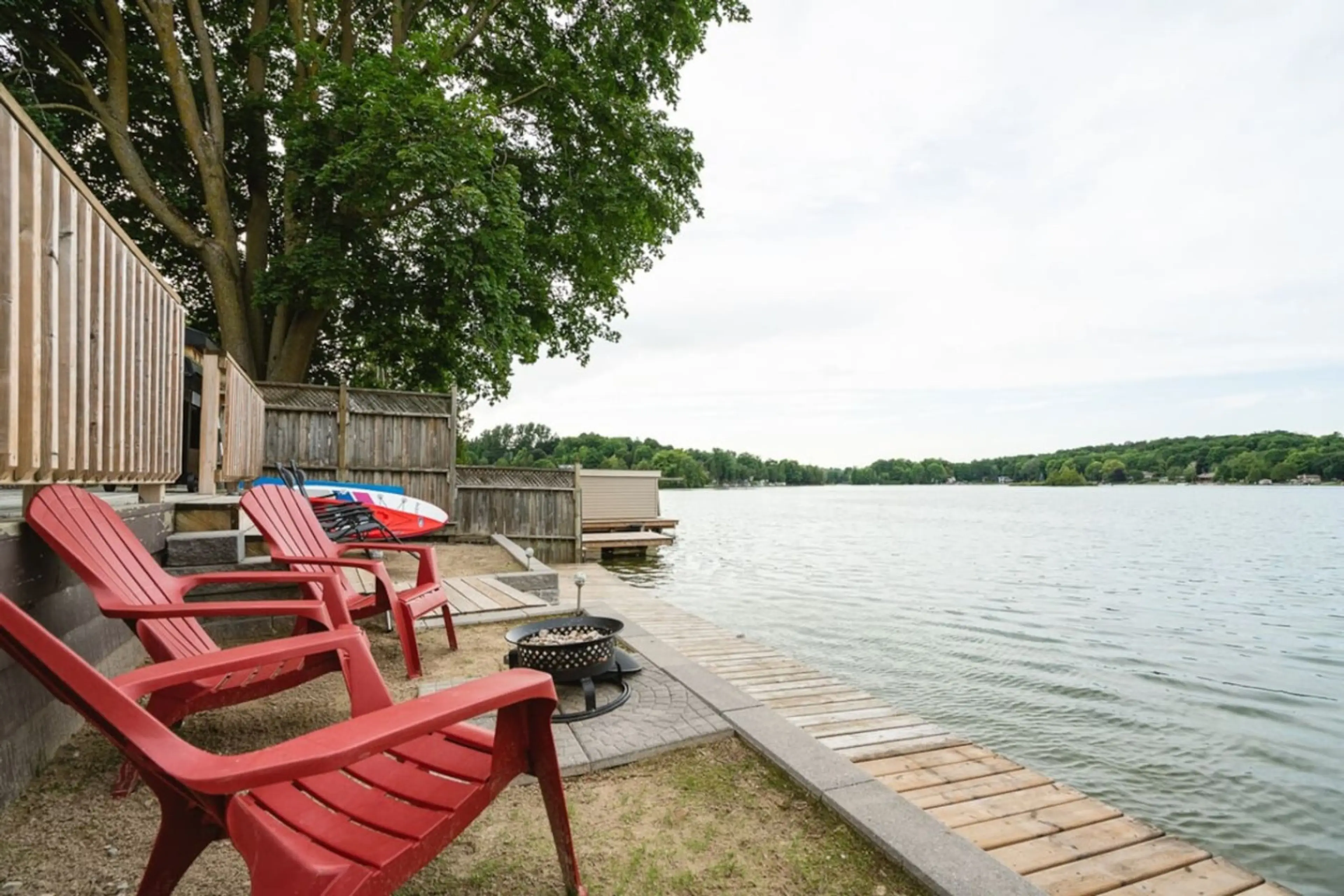 Escape to a place where the only schedule is the tide. Whether you are chasing sunrise or sharing stories by the fire, this lakeside retreat is ready for your next memory.