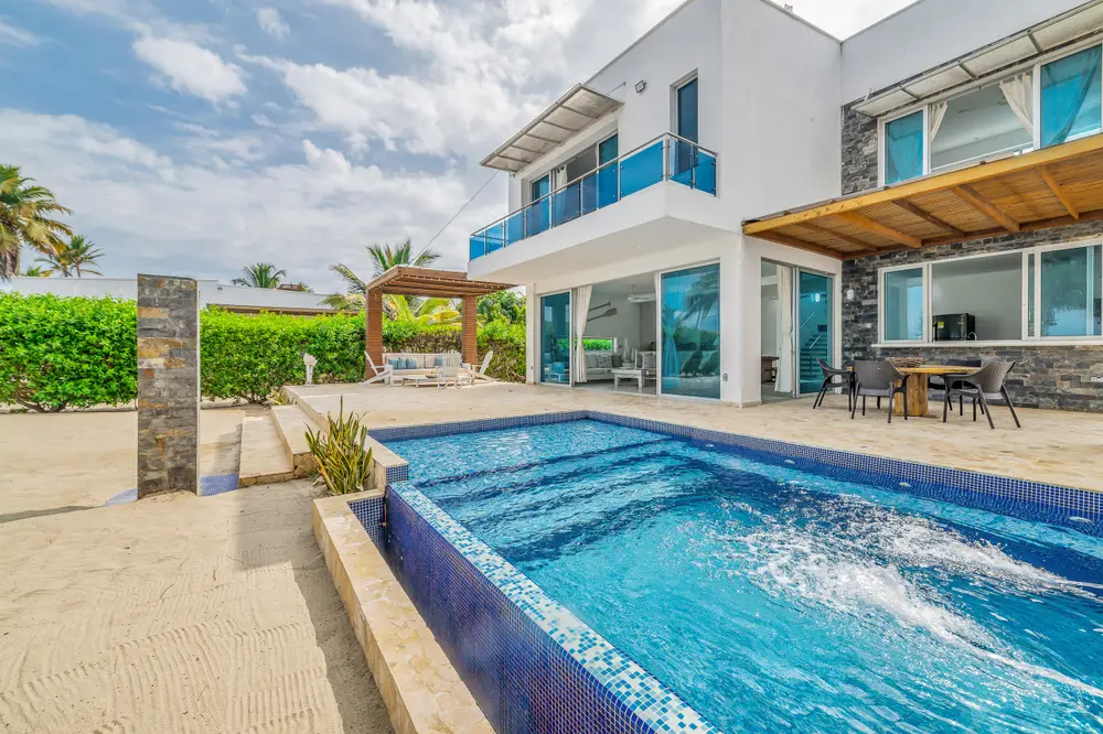 Luxury Villa private beach Tolu