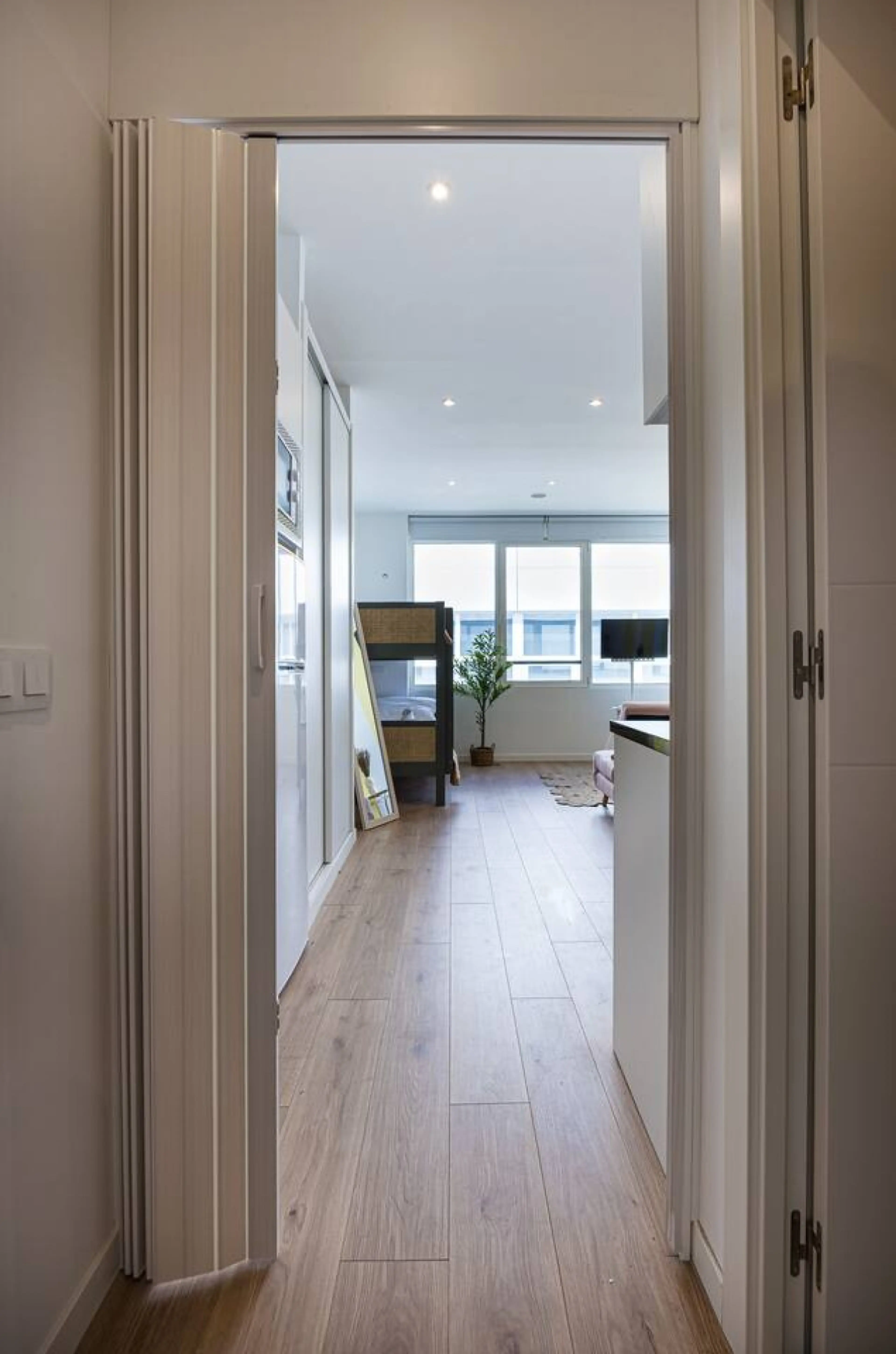 Bright Entryway: Step into a spacious and inviting hallway that welcomes you to your retreat!