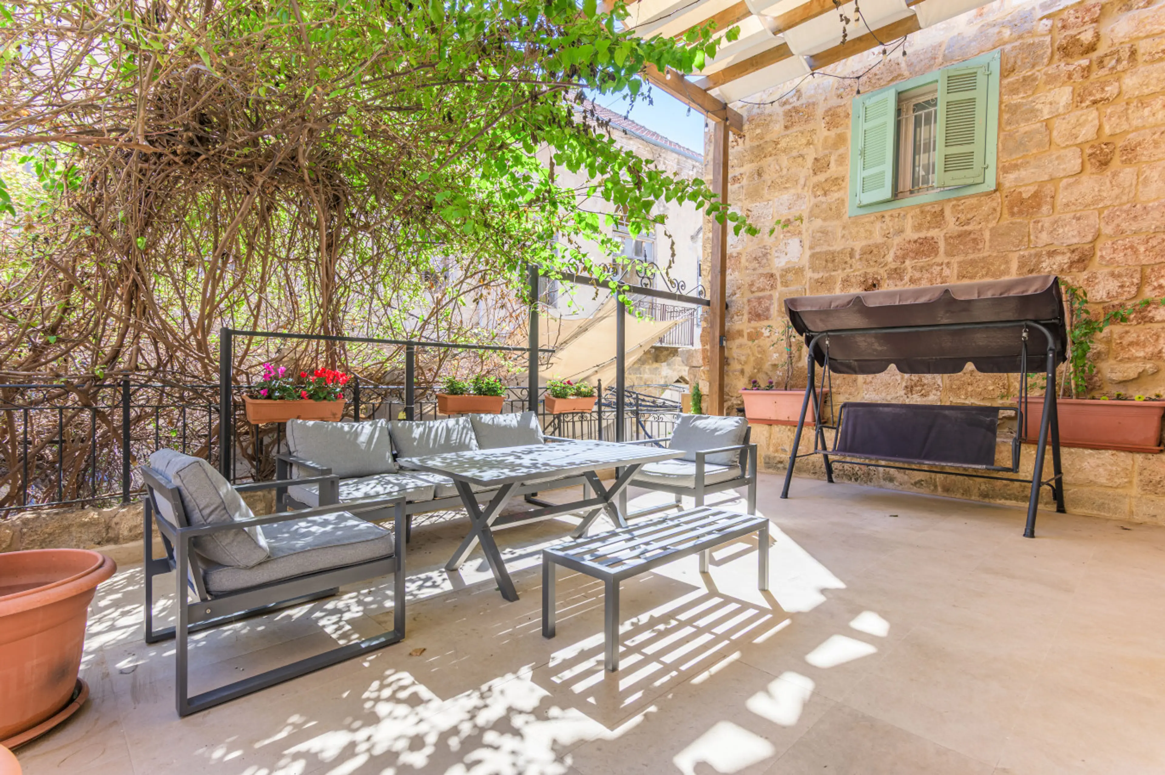 Shared Terrace
