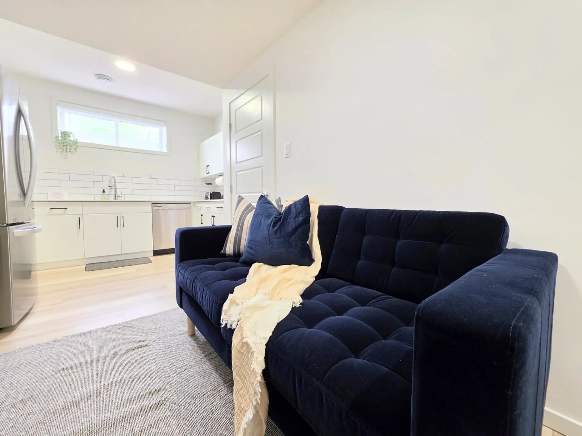 Lower Suite Open Concept Living w/Laundry