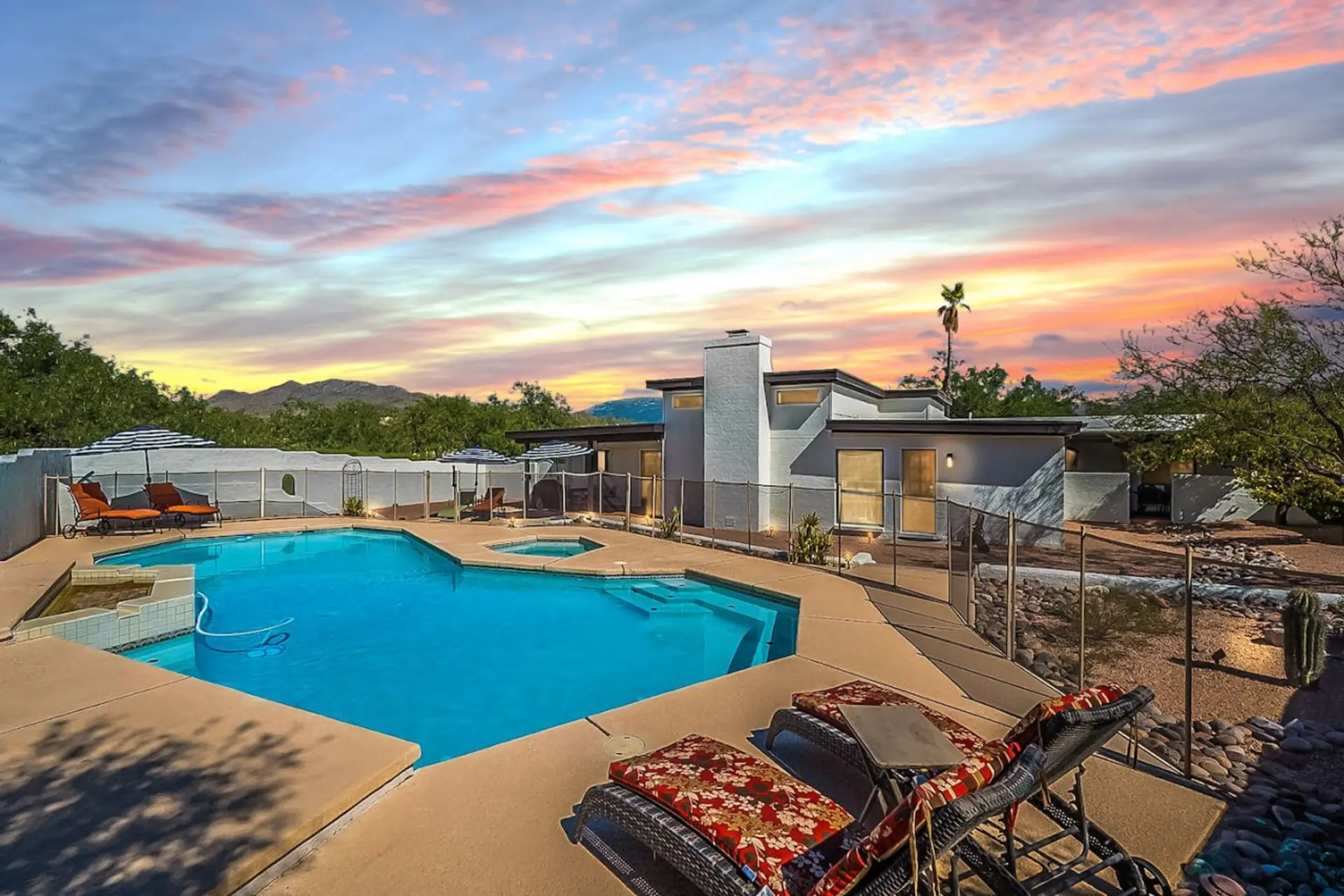 Fully fenced backyard with pool and hot tub (additional fee for pool and hot tub heating)