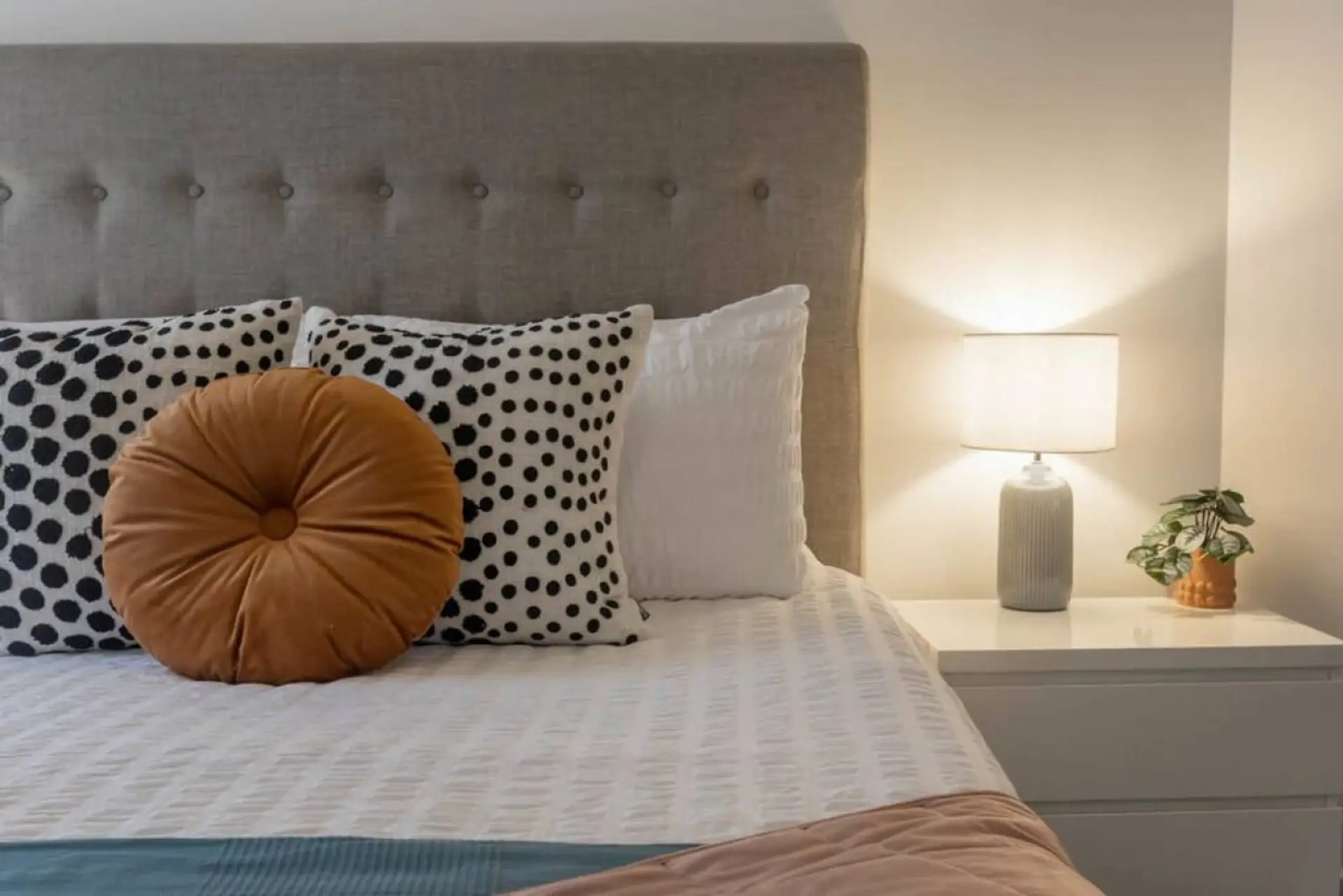 Clean lines, quiet space: our minimalist bedroom.