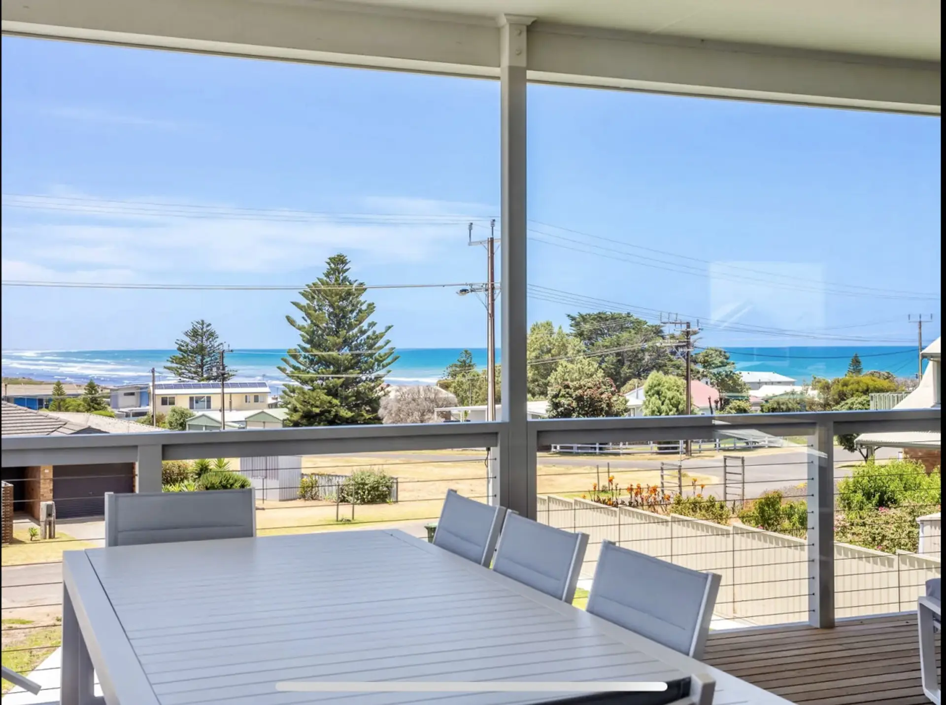 Scenic views: our BnB's location boasts picturesque surroundings and natural beauty.