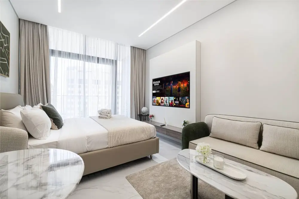 Luxury Studio at Sky Hills Residence by HRE