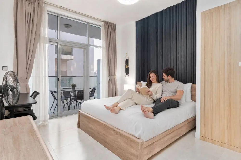 Elegant 1BR + Kids Room | Pool, Gym & Parking