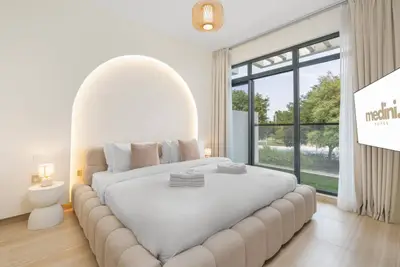 Spacious 3BR Villa in DAMAC Hills, Rockwood