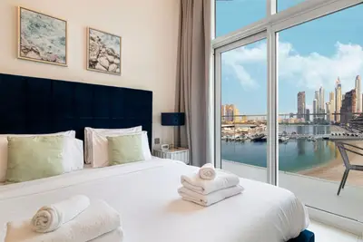 Stunning 1BR with Sea View | Sunrise Bay Tower 1