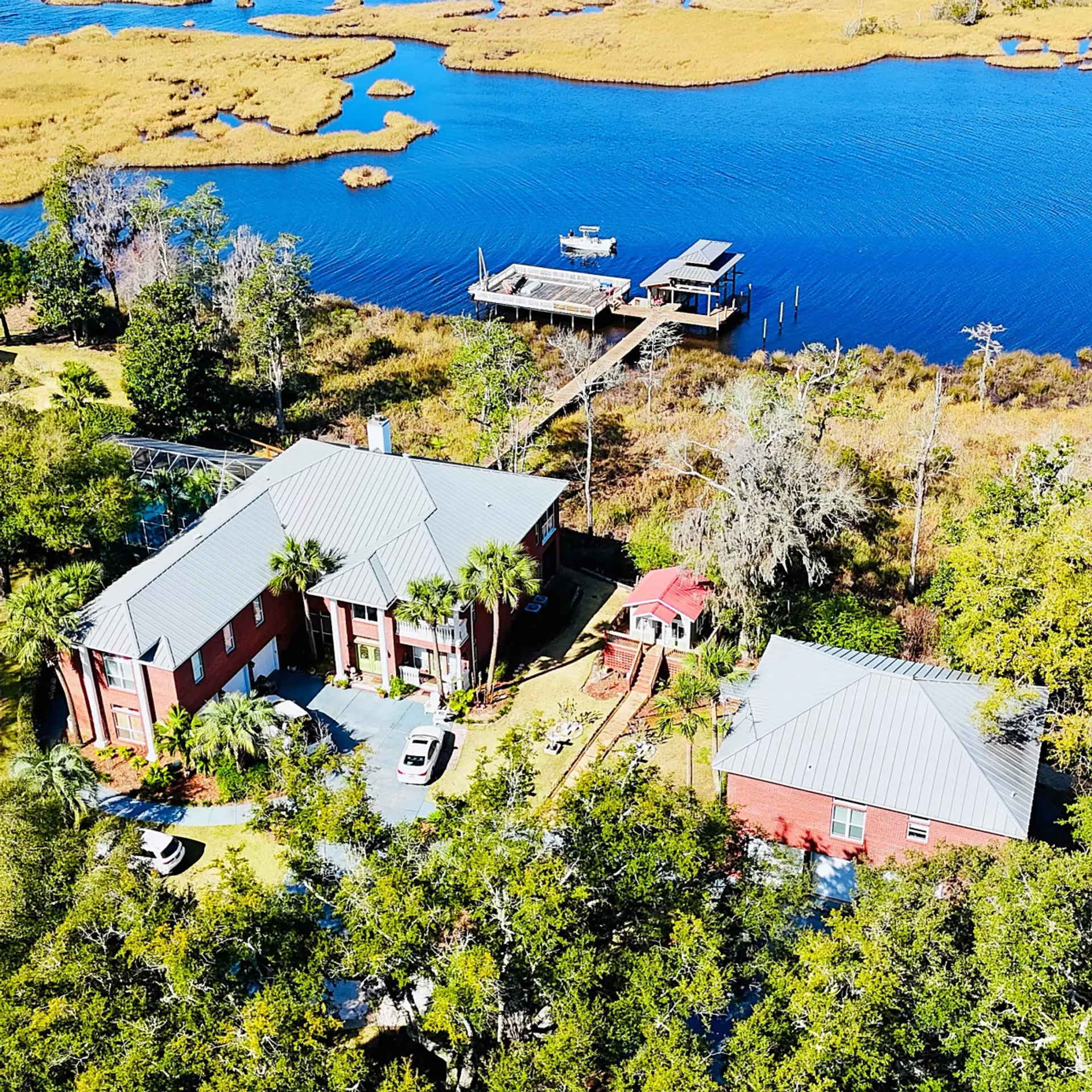 Ariel view of the entire property on Alaqua Bayou