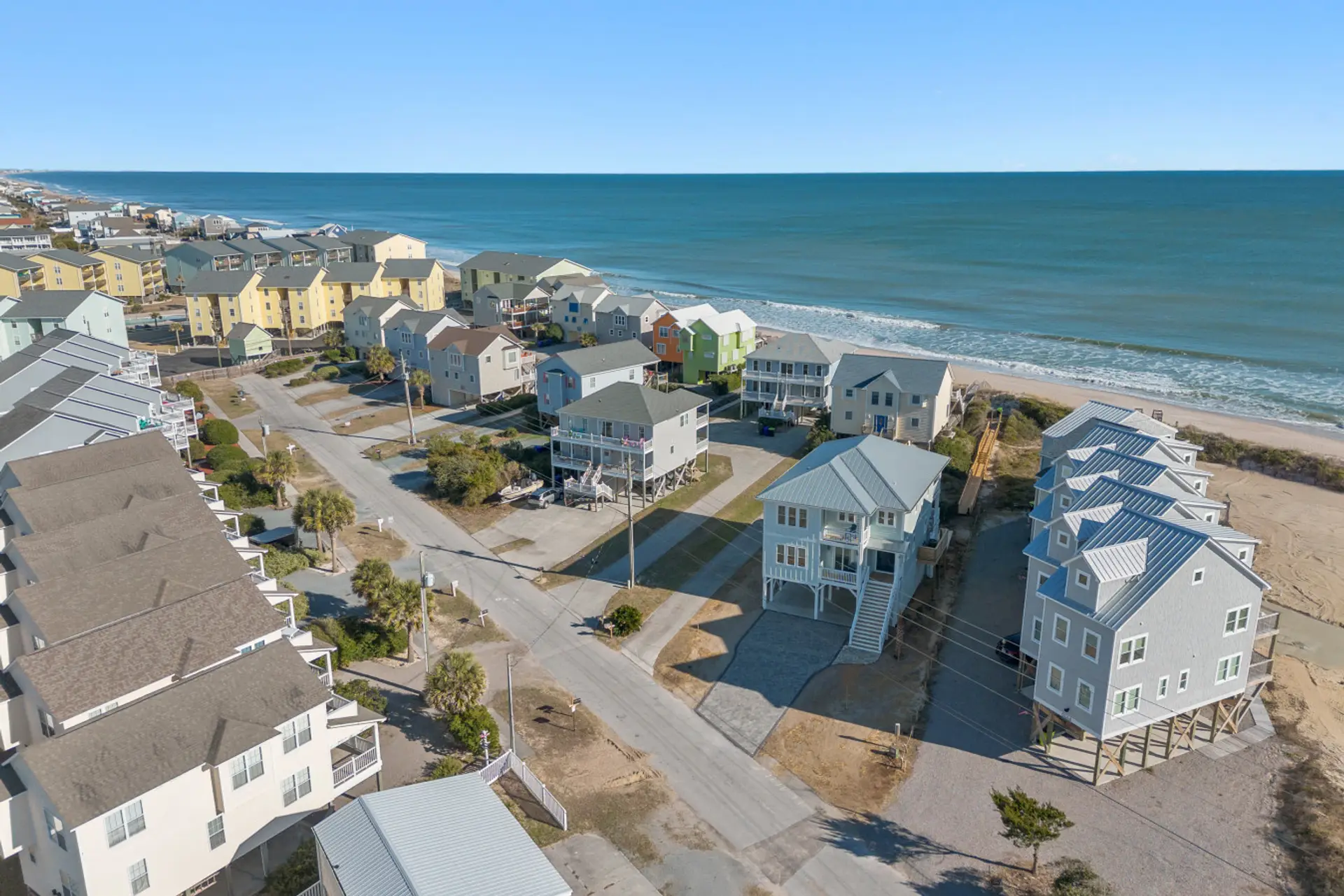 One block from the beach with easy access.