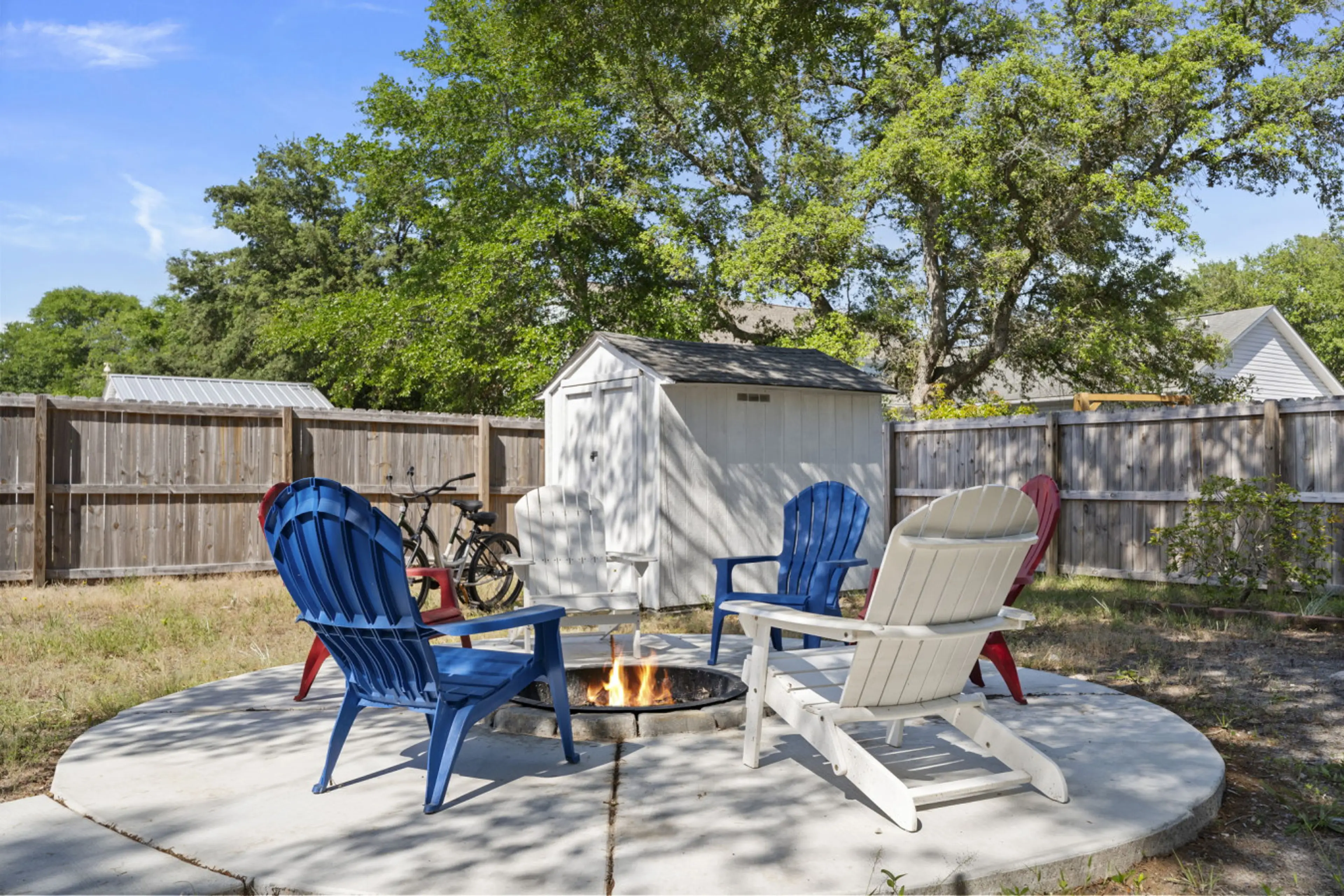 Outdoor Fire Pit!
