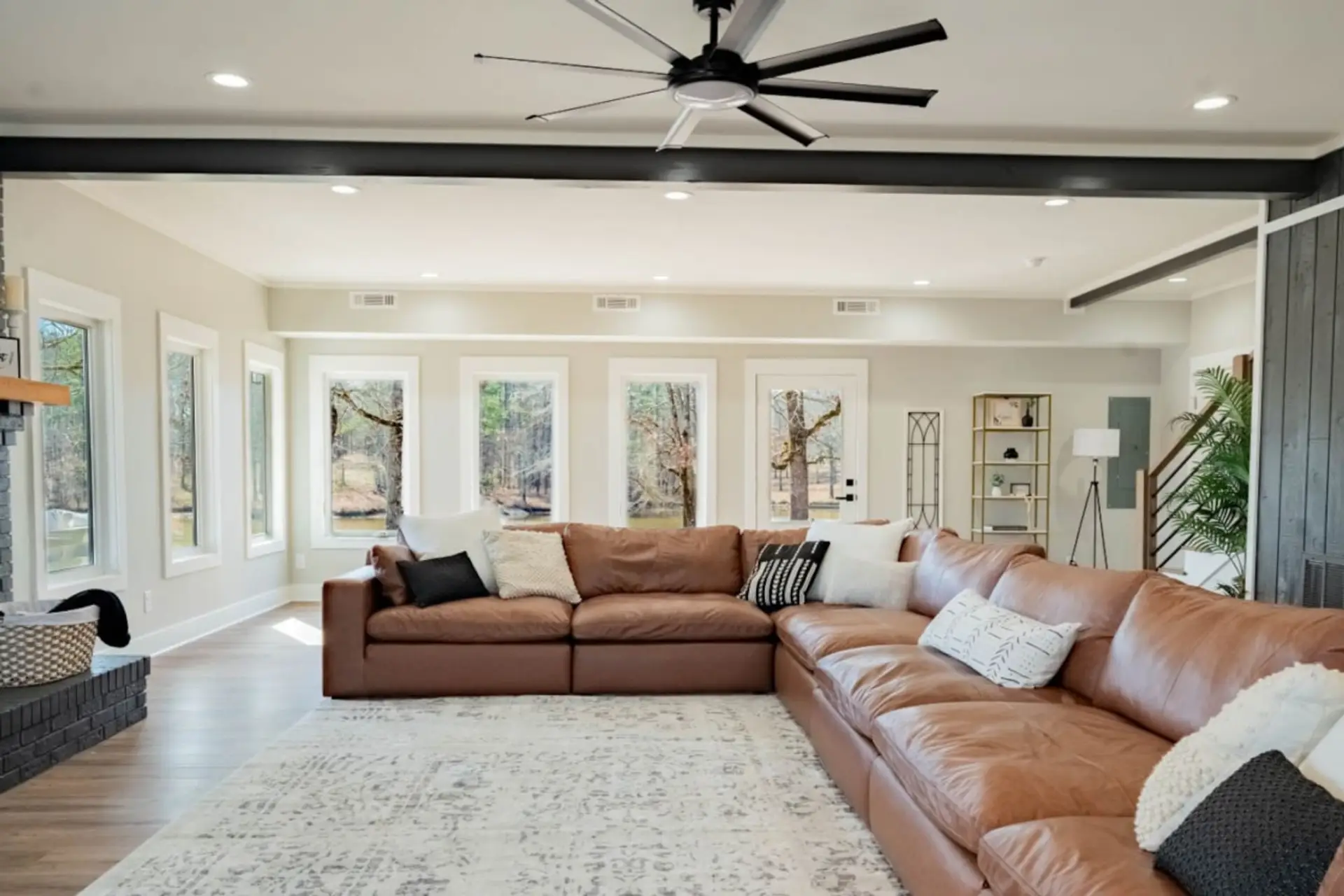 Massive couch for ALL your friends