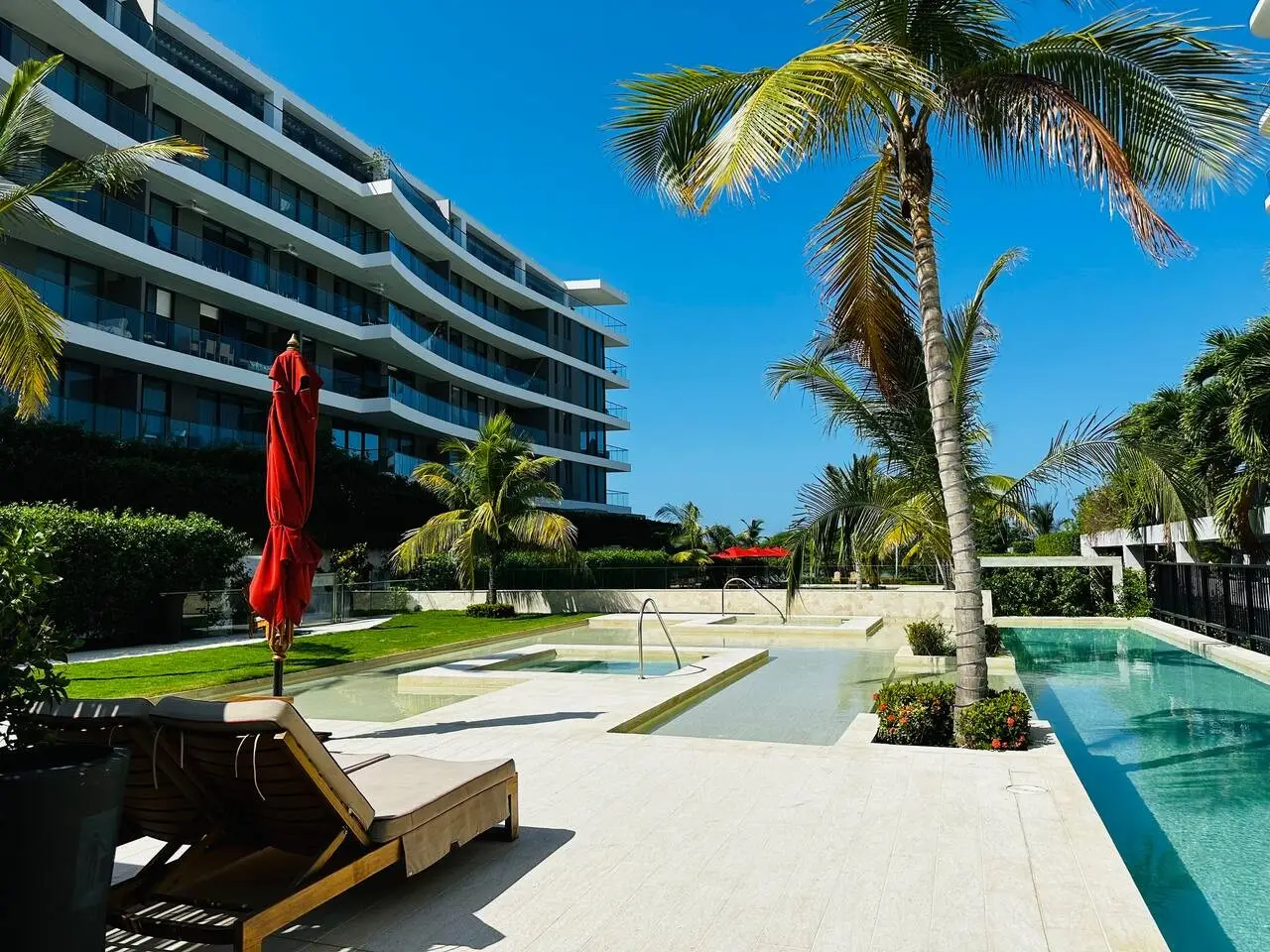 Amazing Loft / Private Beach + Pools + Natural - Image 30