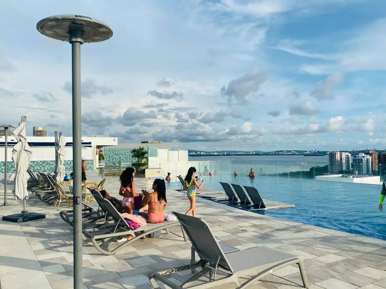 Spiaggia – Amazing Beach Dúplex – Infinity Pool - Image 44