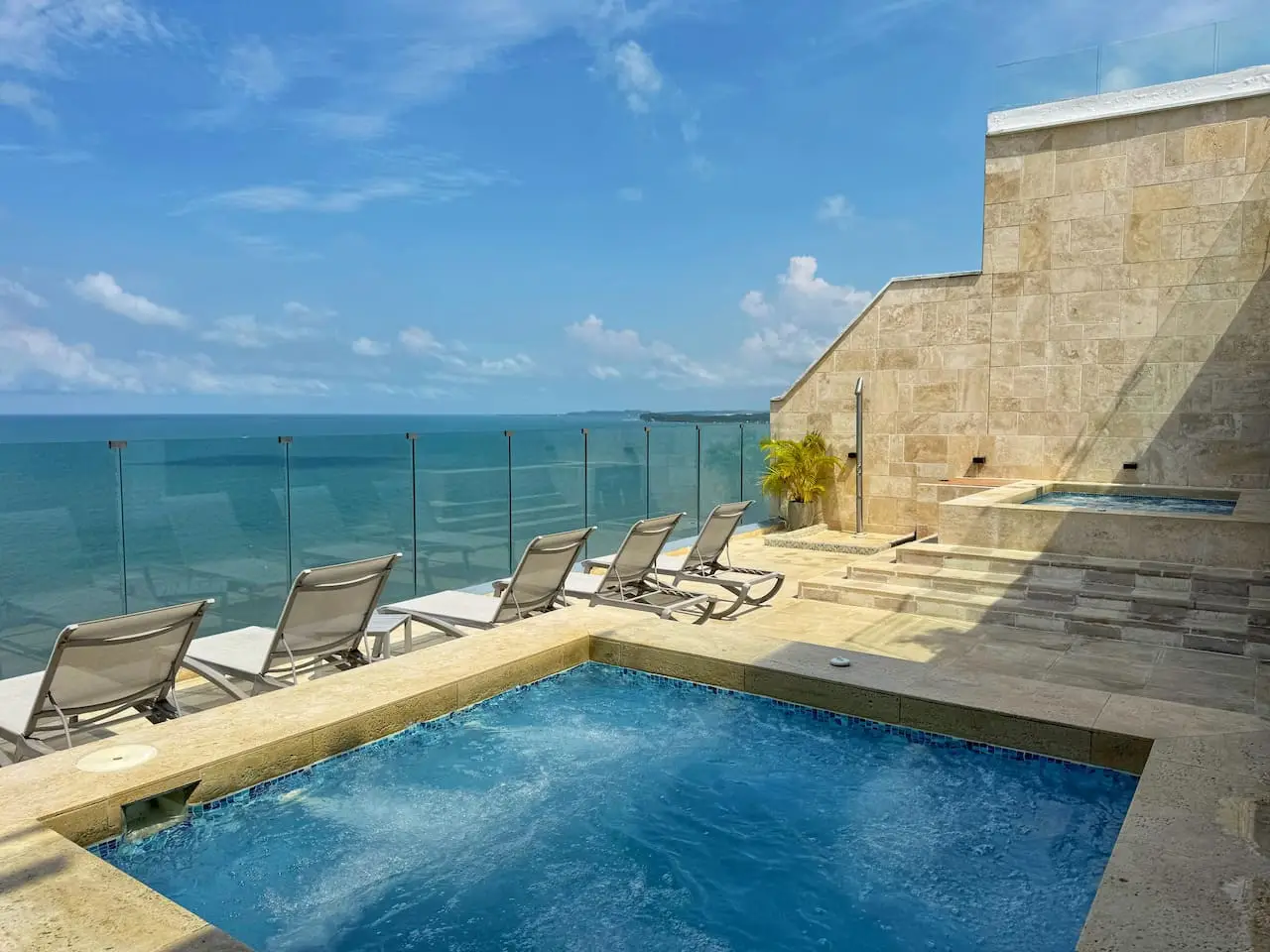 Spiaggia – Amazing Beach Dúplex – Infinity Pool - Image 35