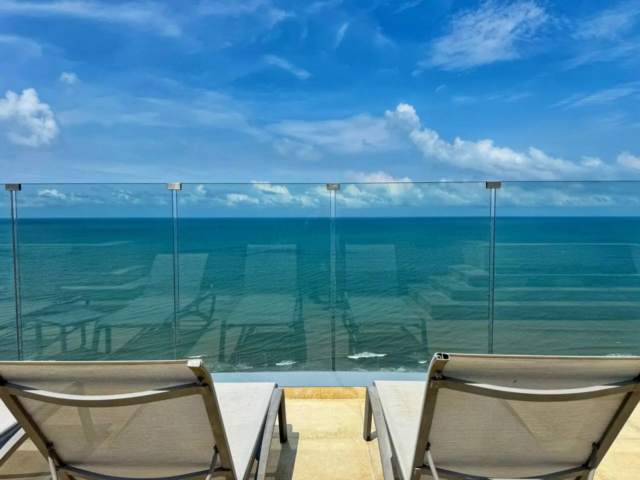 Spiaggia – Amazing Beach Dúplex – Infinity Pool - Image 38