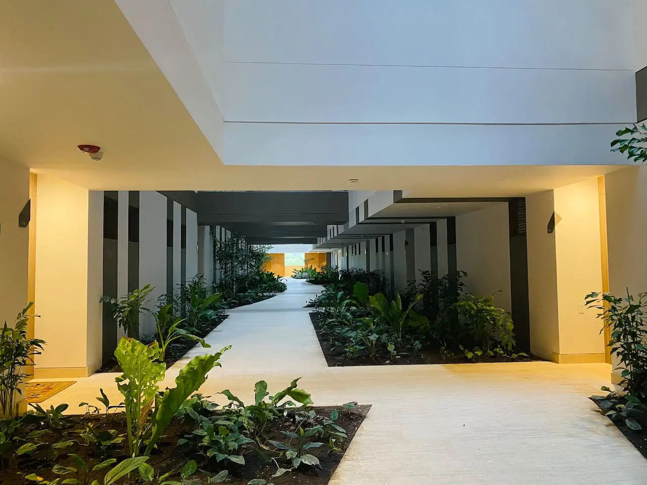 Beautiful Loft with Private Beach - Image 65