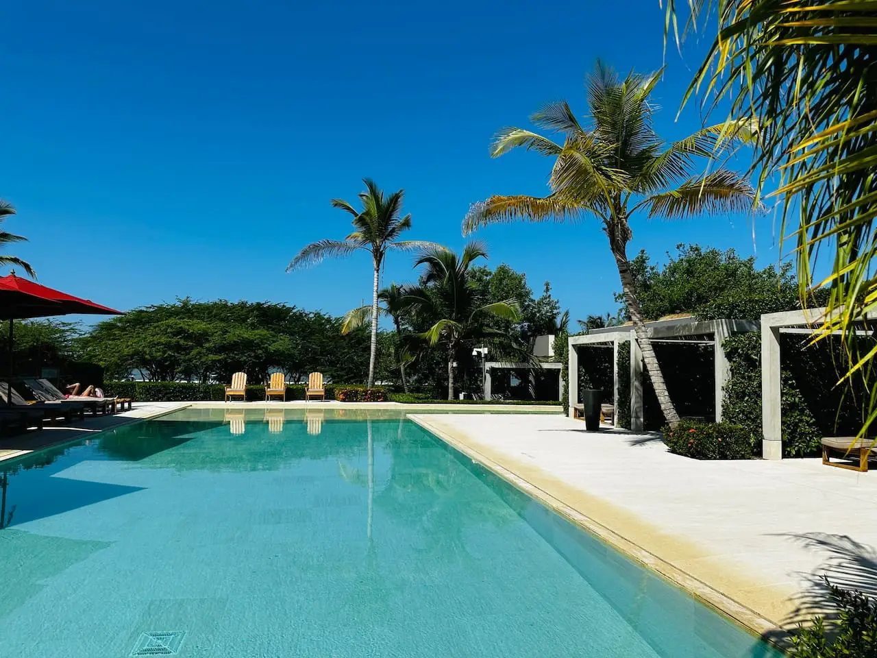 Beautiful Loft with Private Beach - Image 21