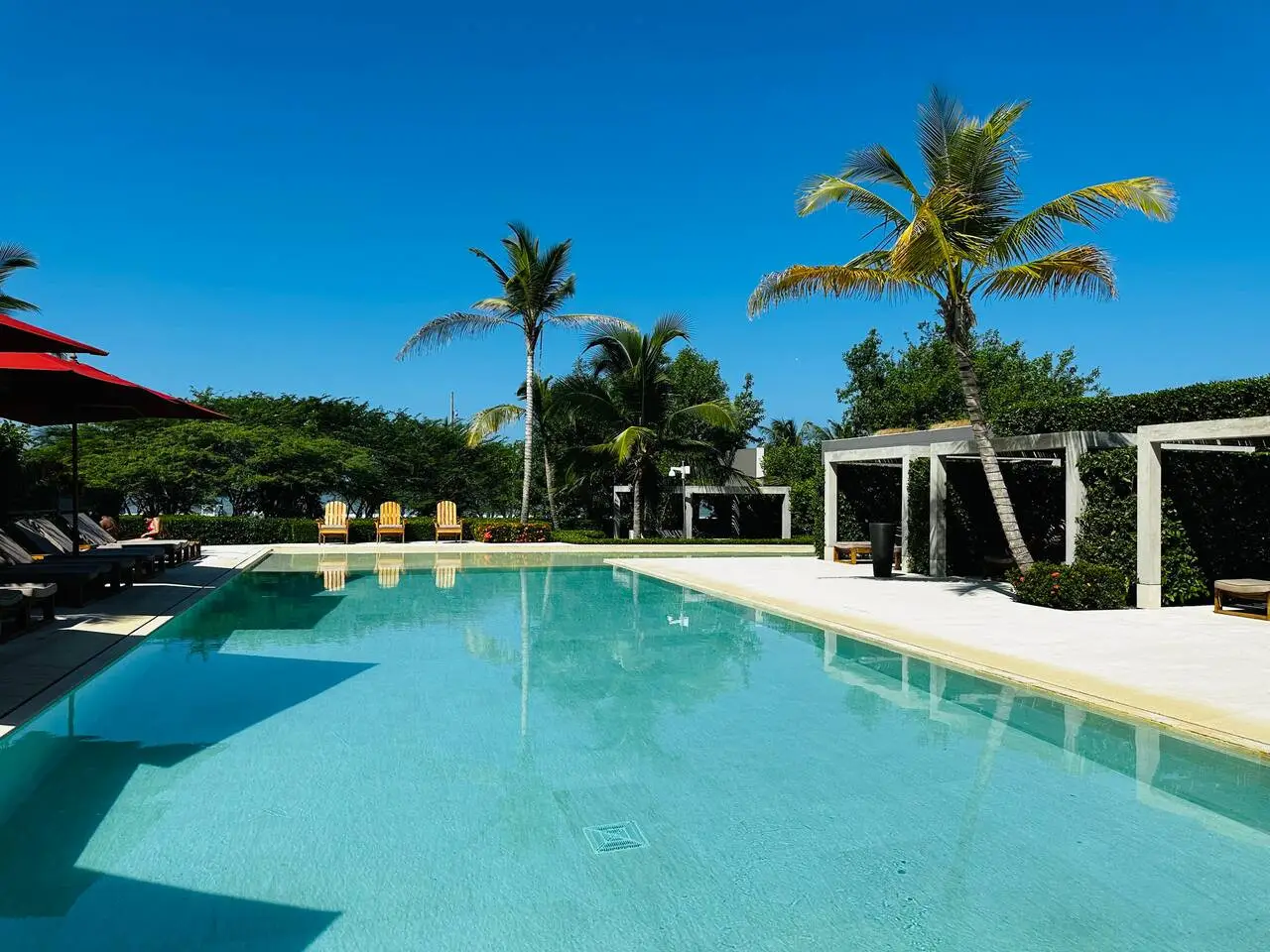 Beautiful Loft with Private Beach - Image 90