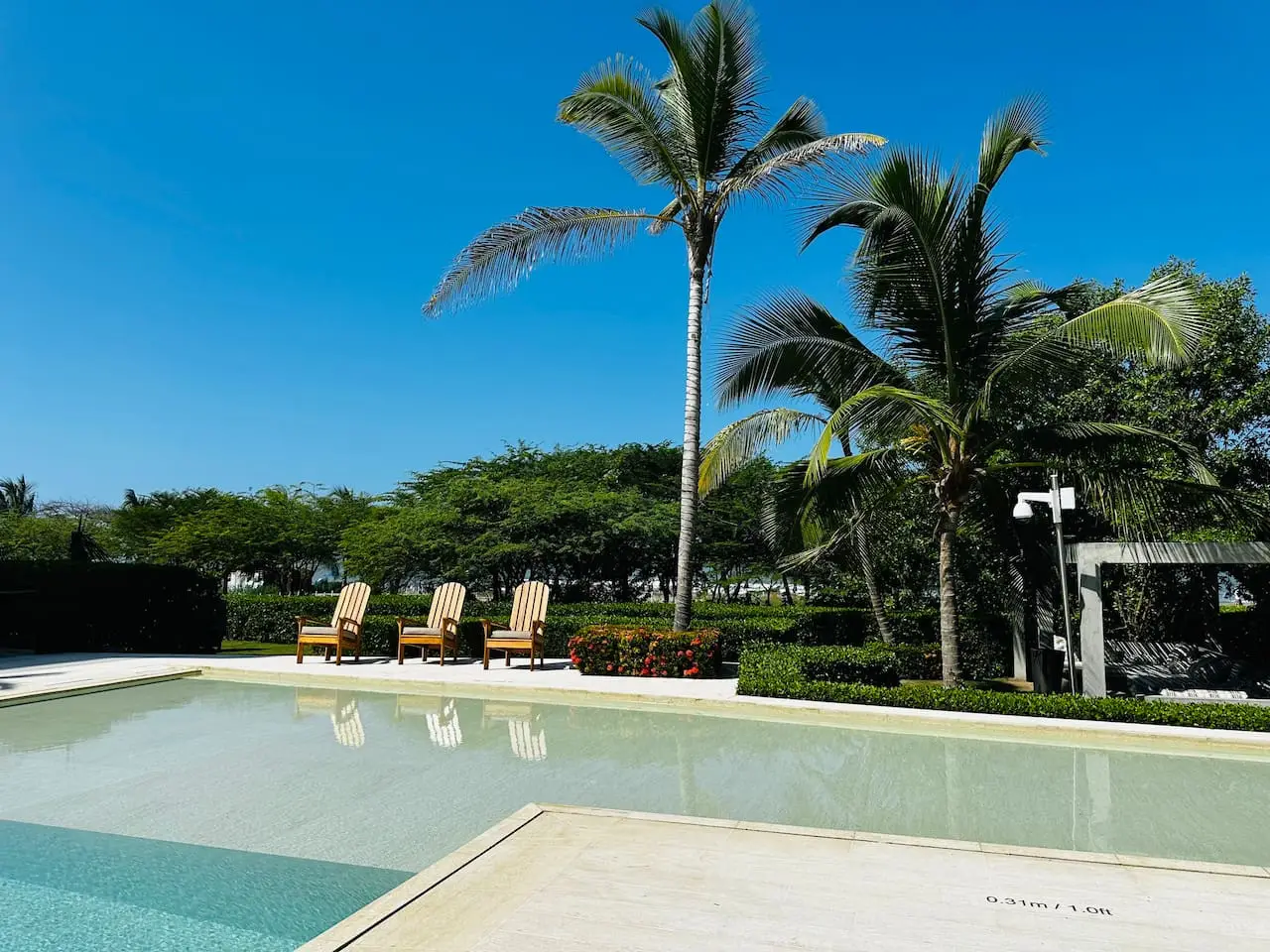 Beautiful Loft with Private Beach - Image 25