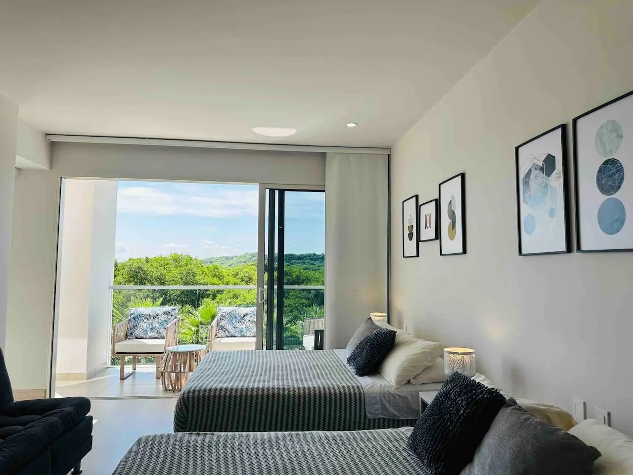 Loft Espectacular de Playa | Balcón y Confort - Image 8
