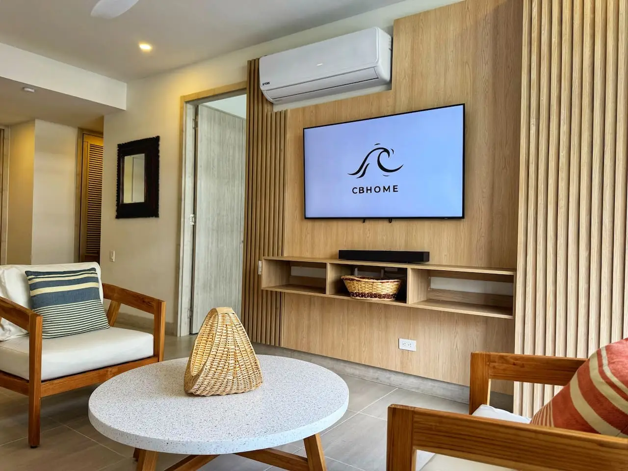 Exclusive Apartment + Private Pool + Beach! - Image 2