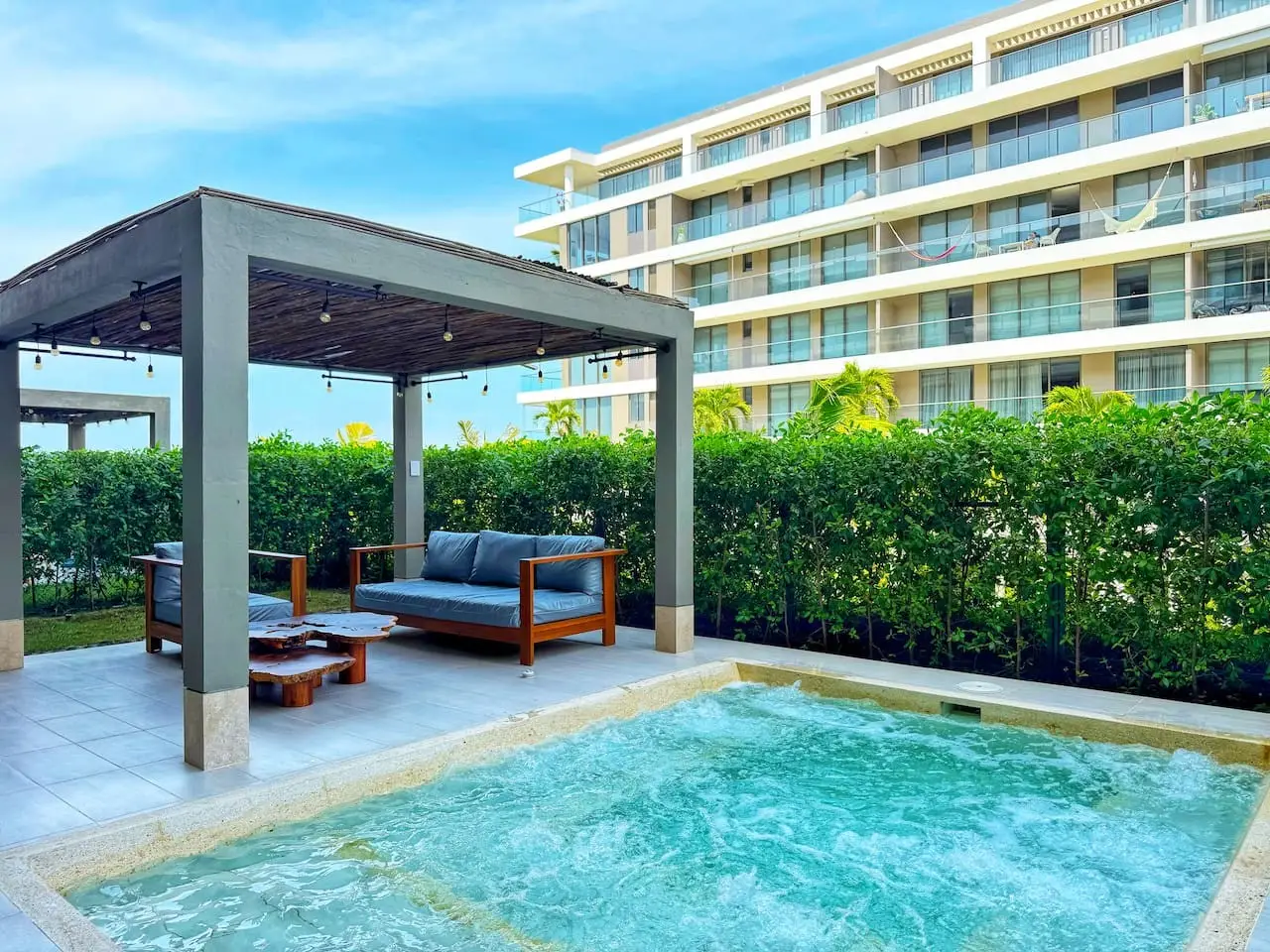 Exclusive Apartment + Private Pool + Beach! - Image 55