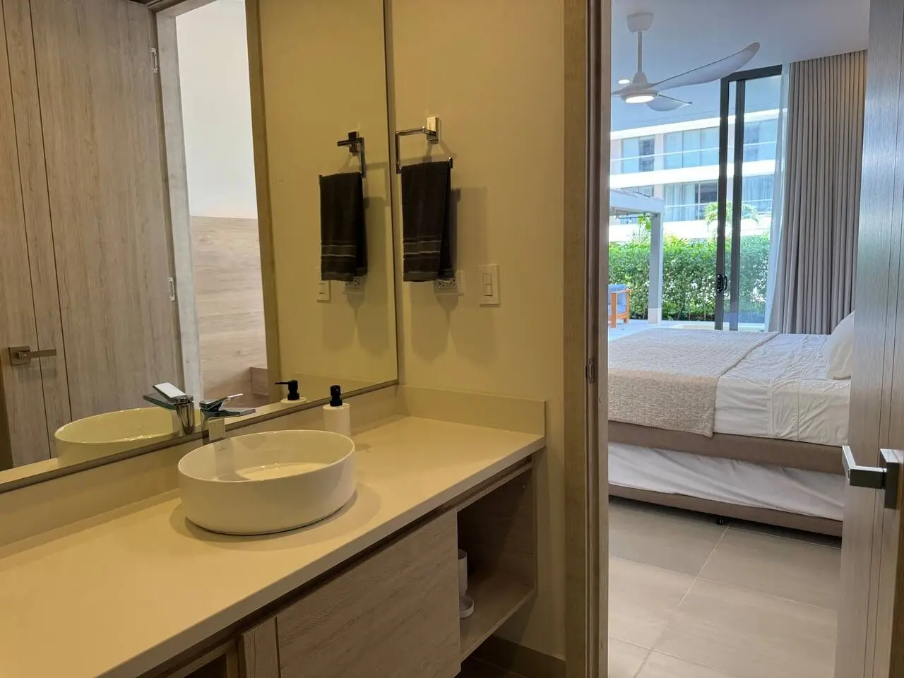 Exclusive Apartment + Private Pool + Beach! - Image 19