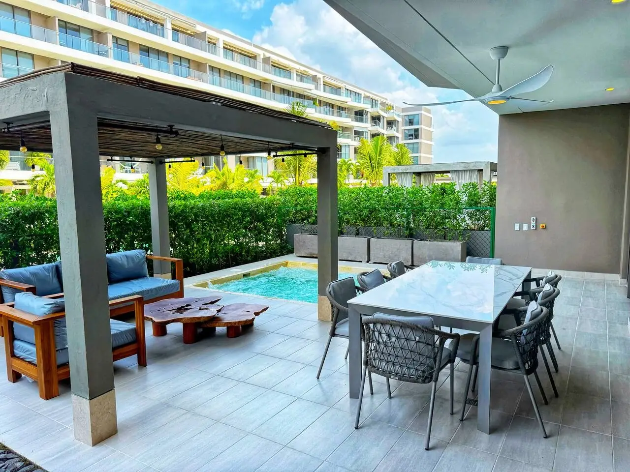 Exclusive Apartment + Private Pool + Beach! - Image 57