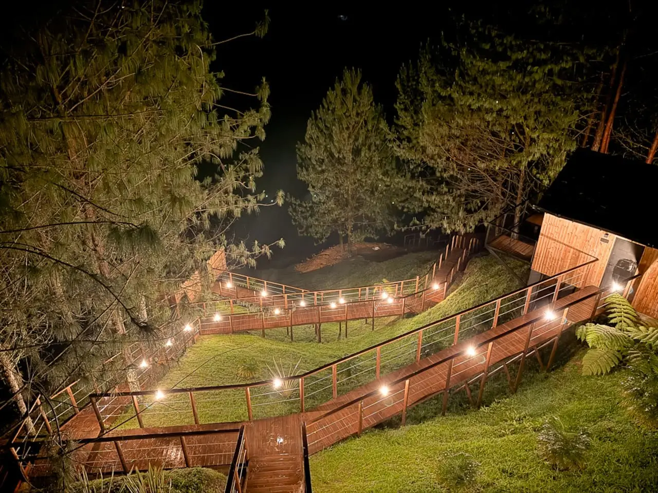 Cabin • Jacuzzi + Lake View + Forest - Image 28