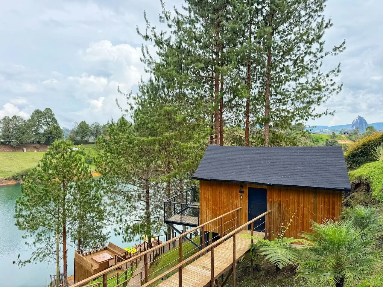 Cabin • Jacuzzi + Lake View + Forest - Image 49